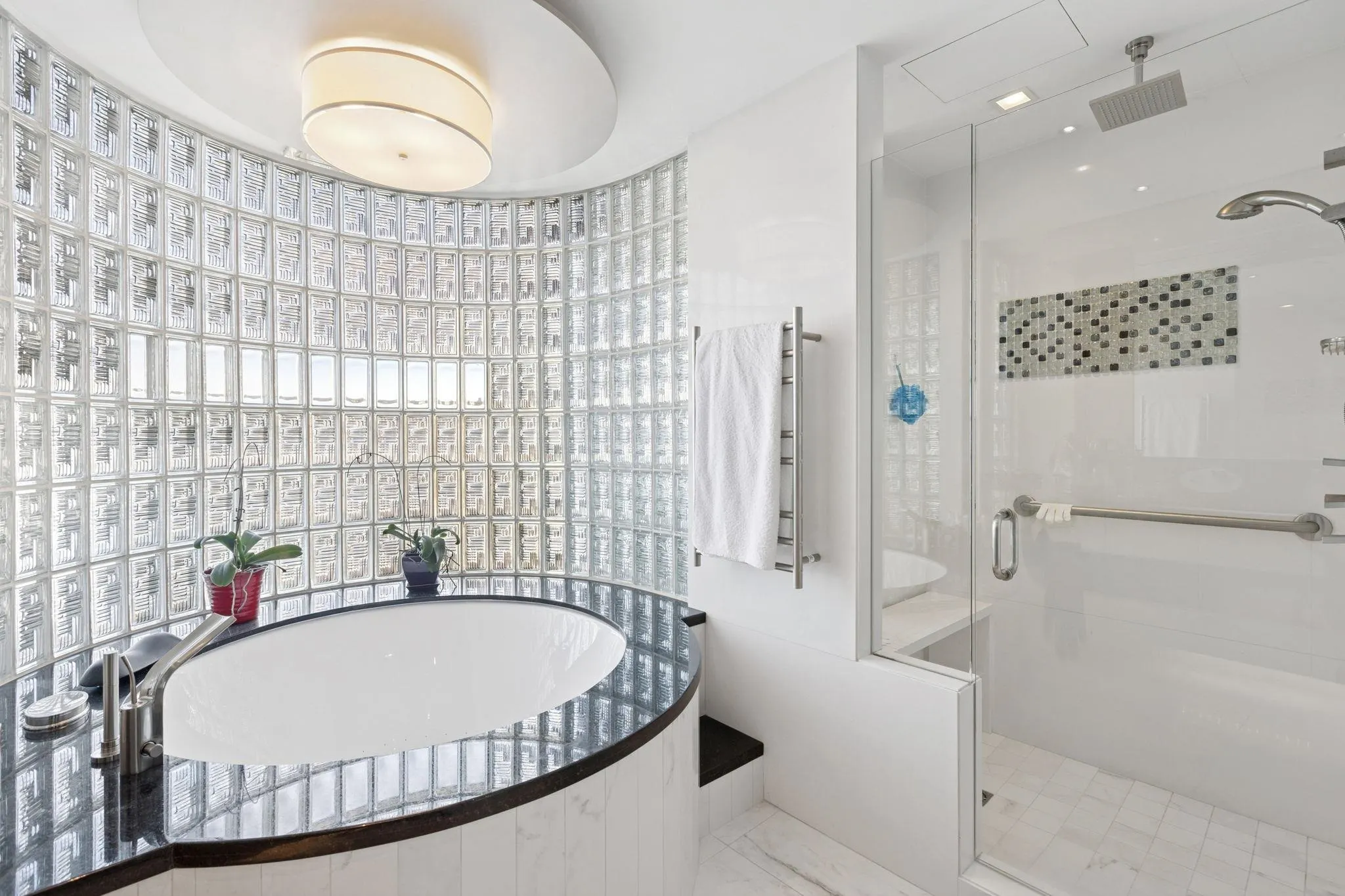 2250 Bellevue Avenue #9