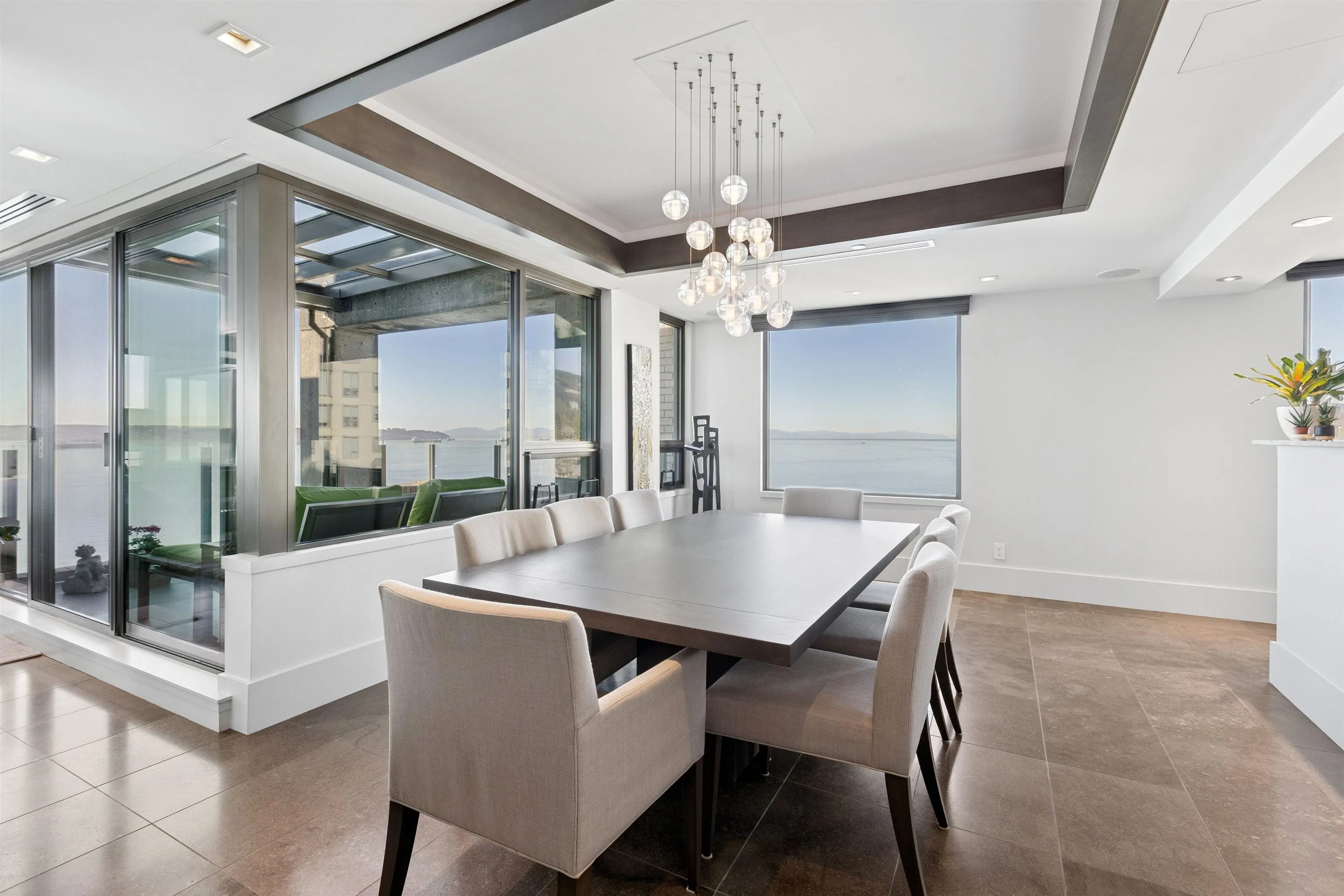 2250 Bellevue Avenue #9