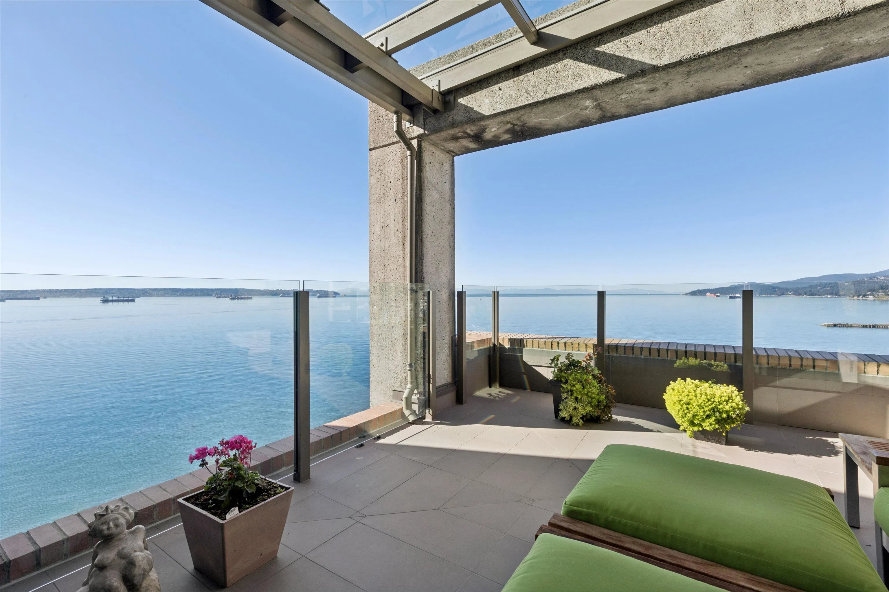 2250 Bellevue Avenue #9