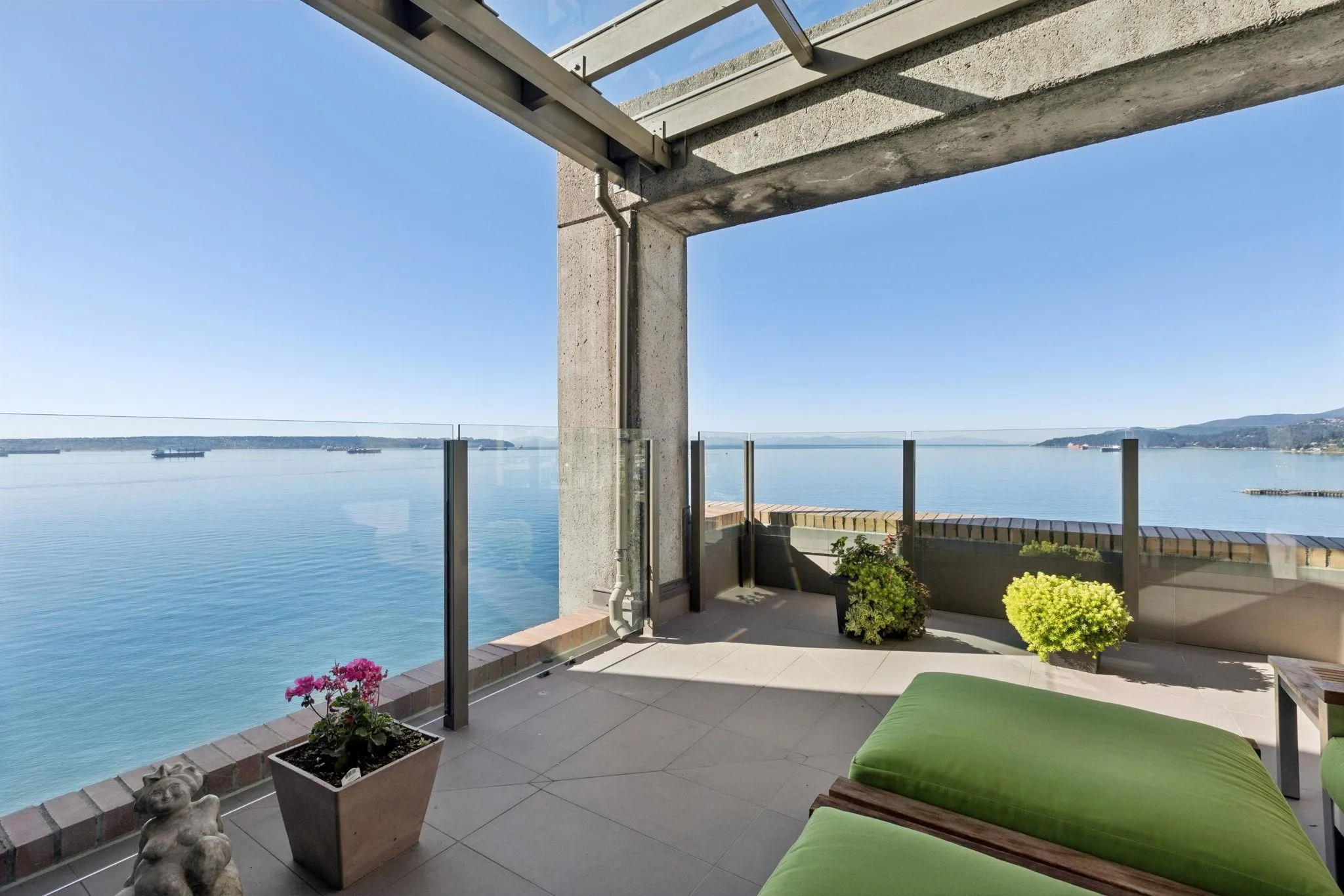 2250 Bellevue Avenue #9
