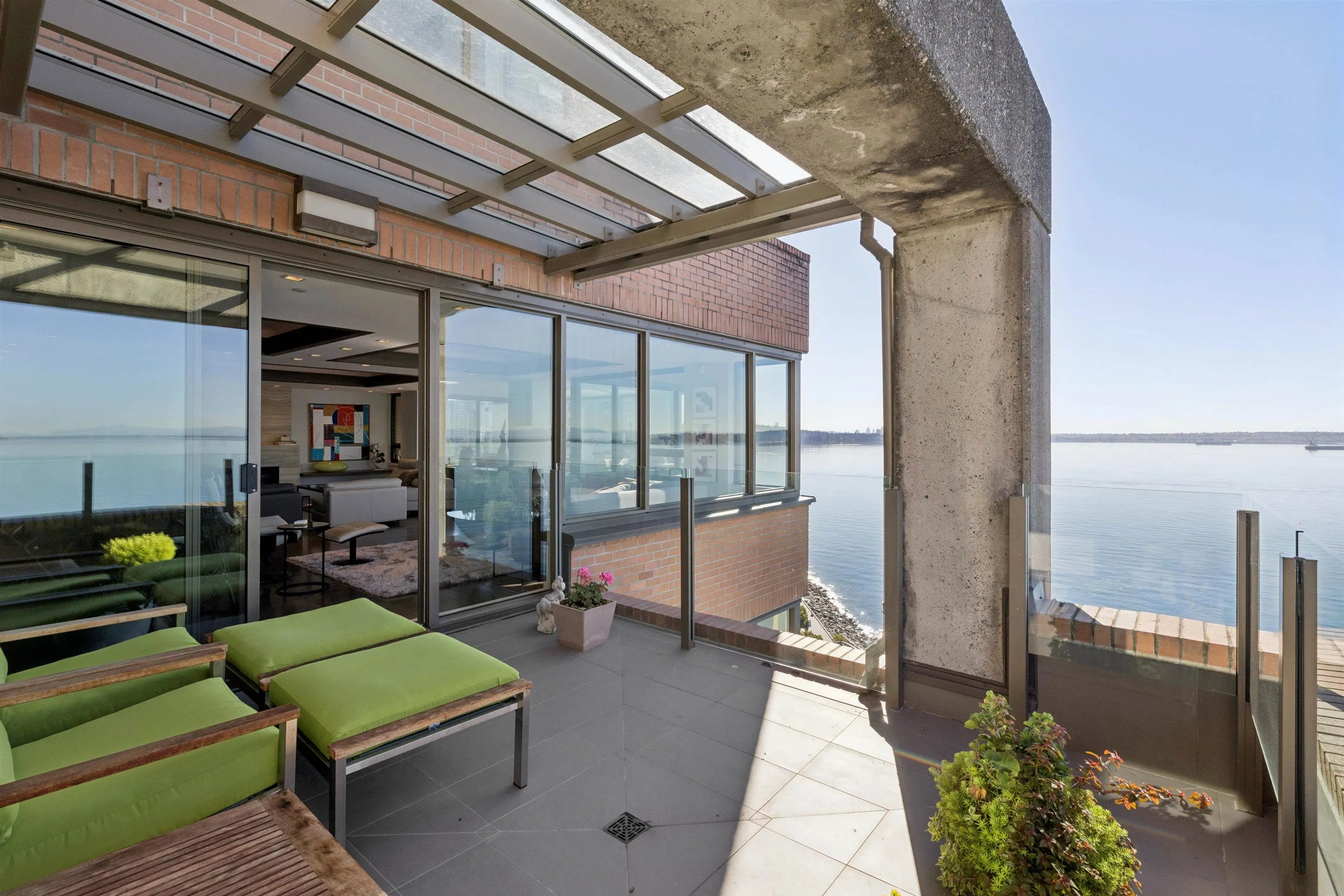 2250 Bellevue Avenue #9