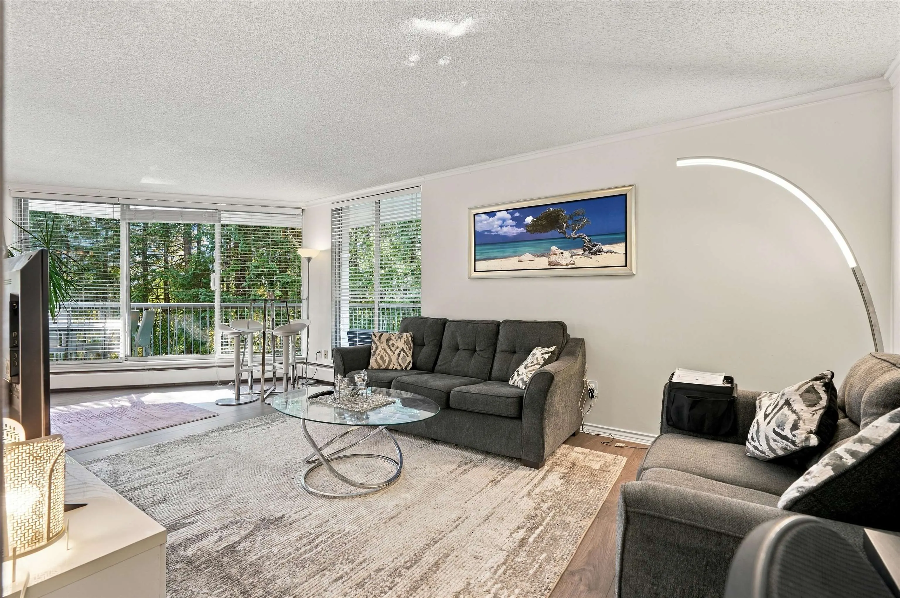 2024 Fullerton Avenue #403