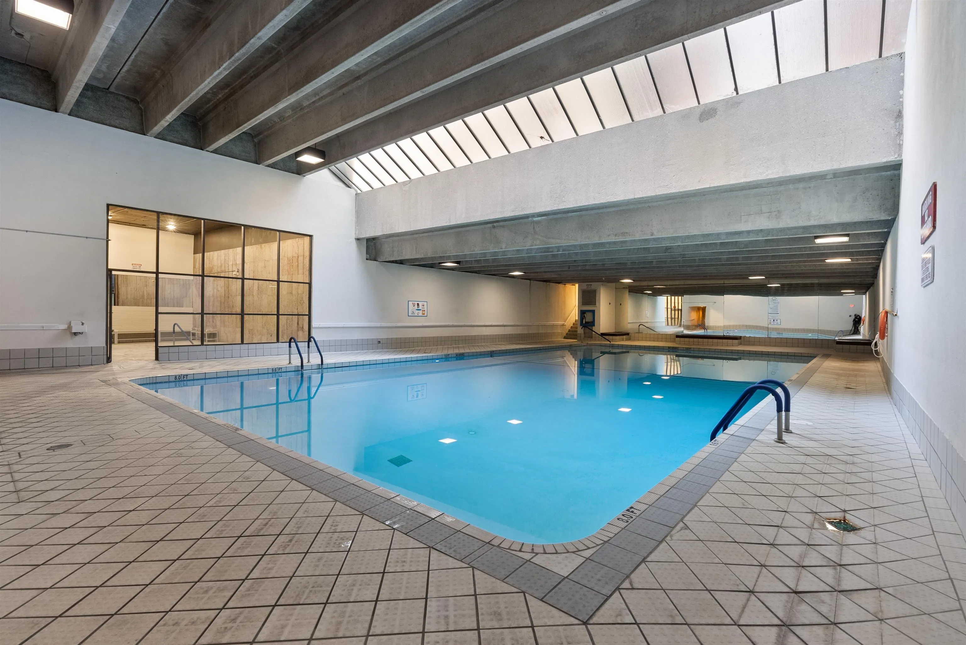 2024 Fullerton Avenue #403