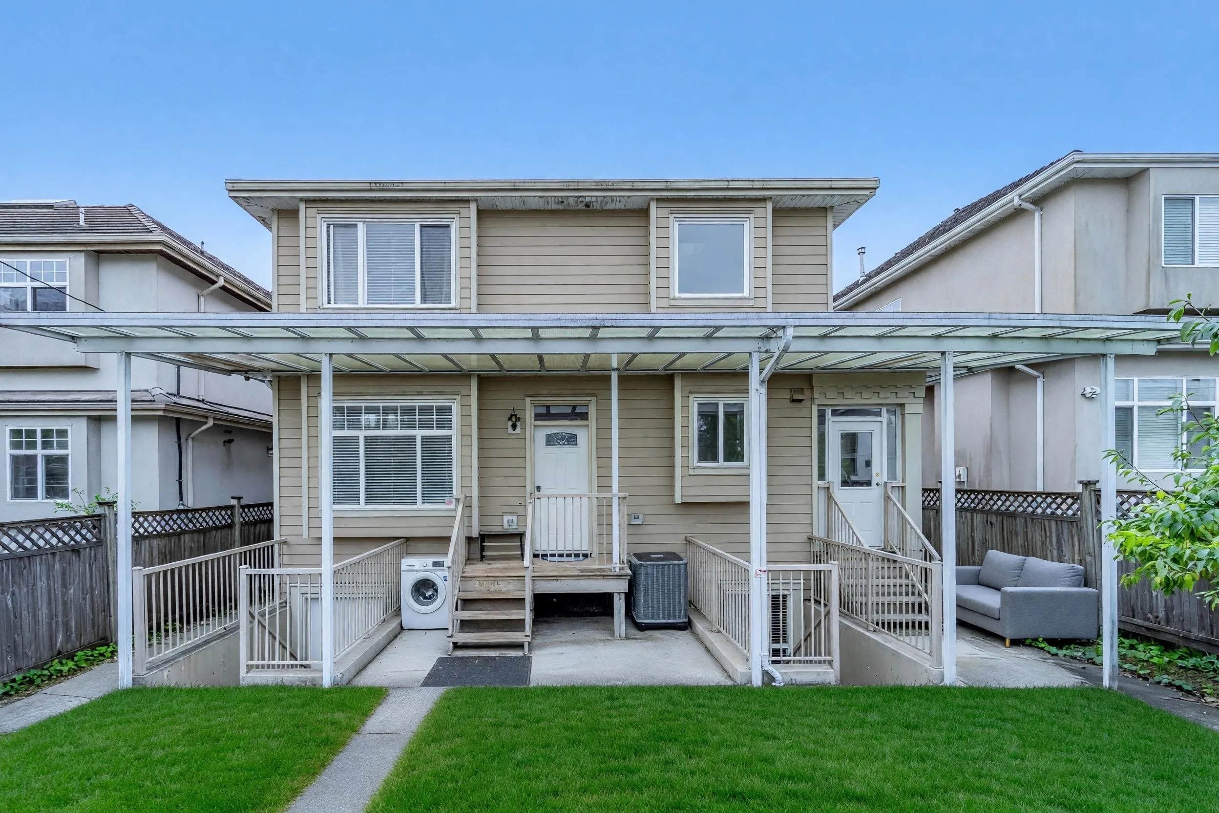 725 W 61st Avenue