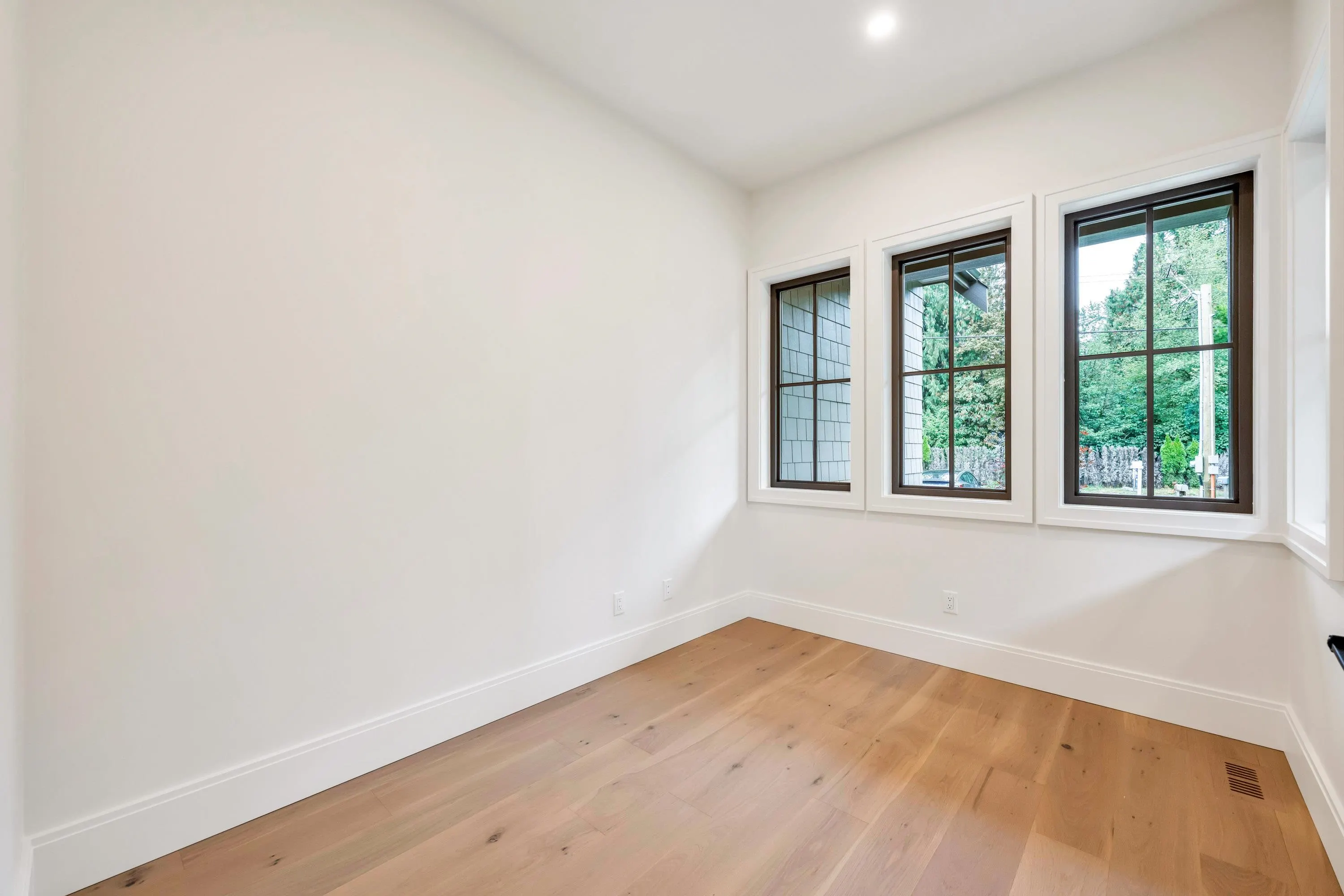 23787 40 Avenue #1