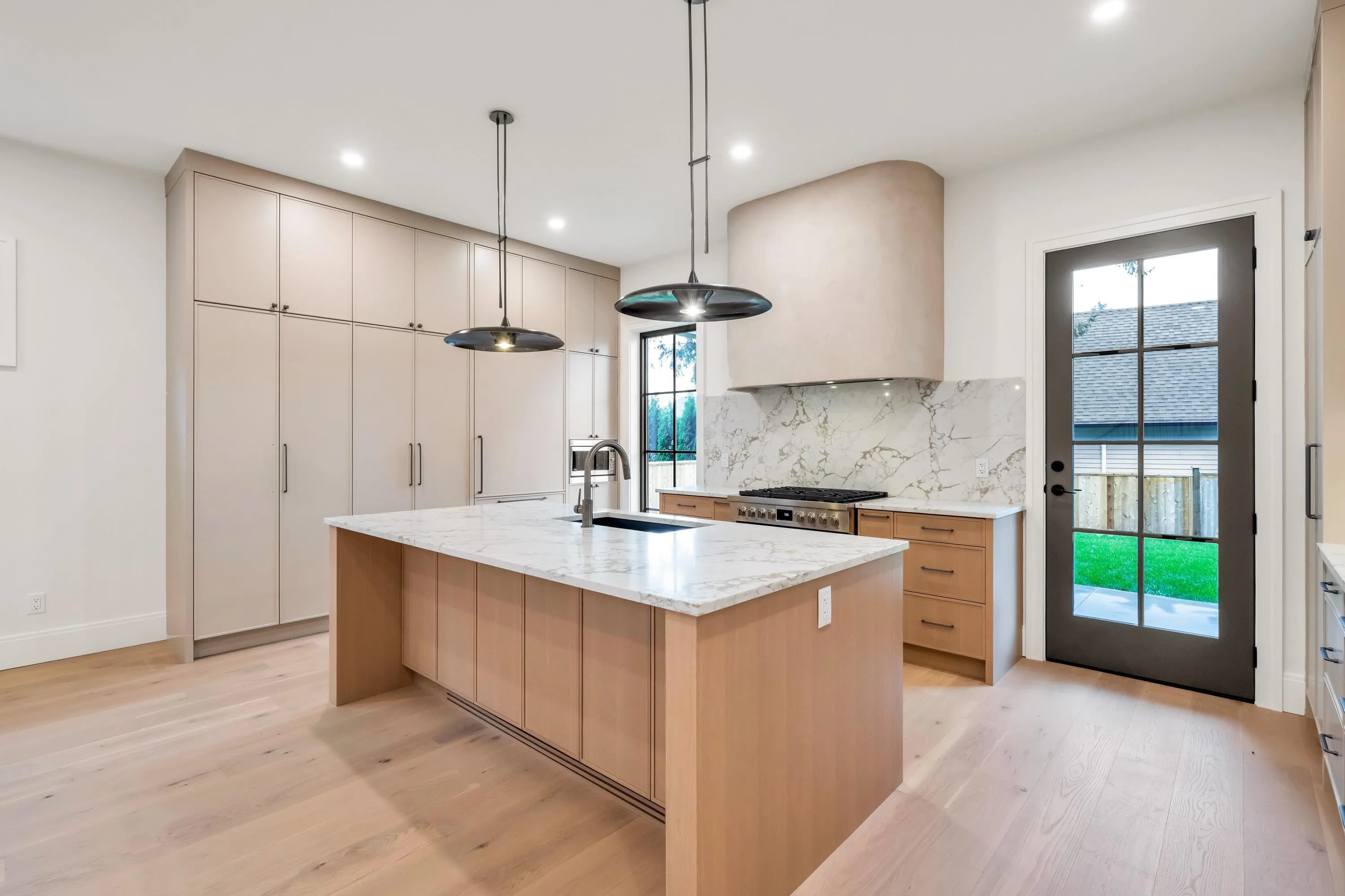 23787 40 Avenue #1