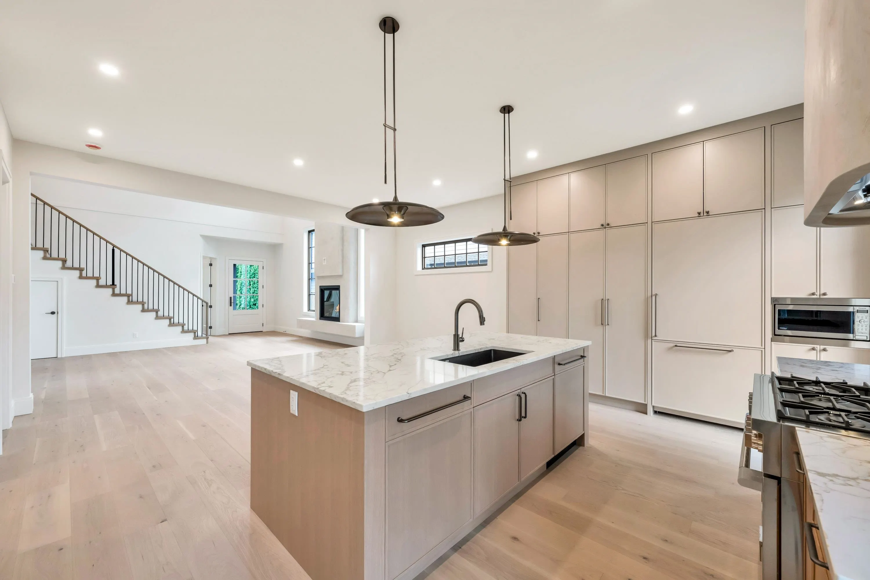 23787 40 Avenue #1