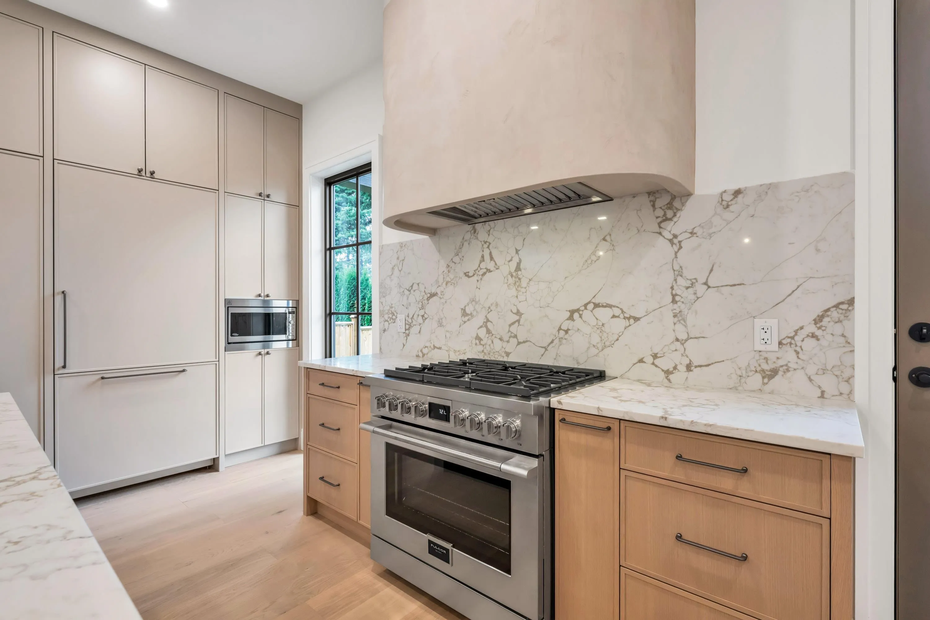 23787 40 Avenue #1