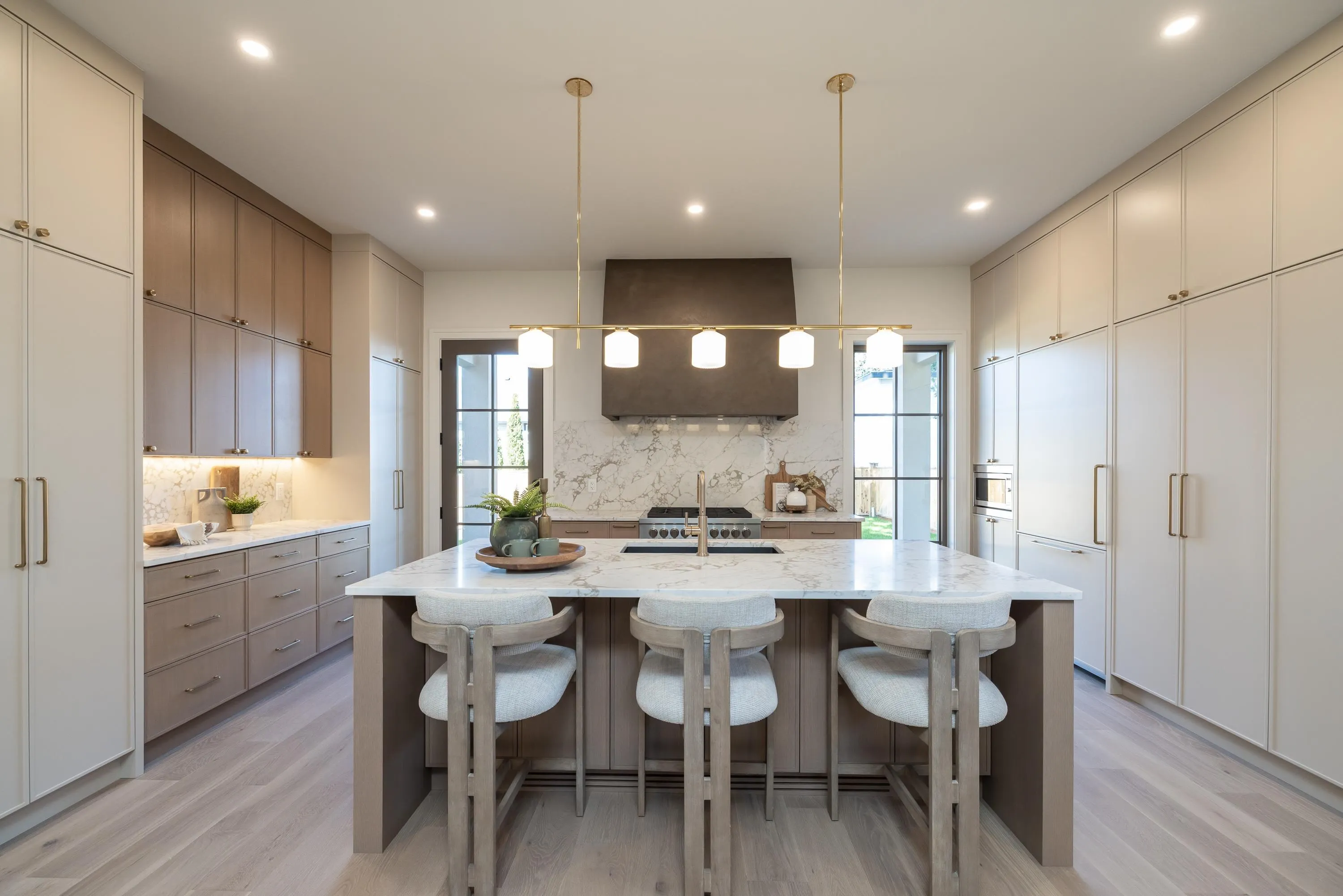 23787 40 Avenue #2