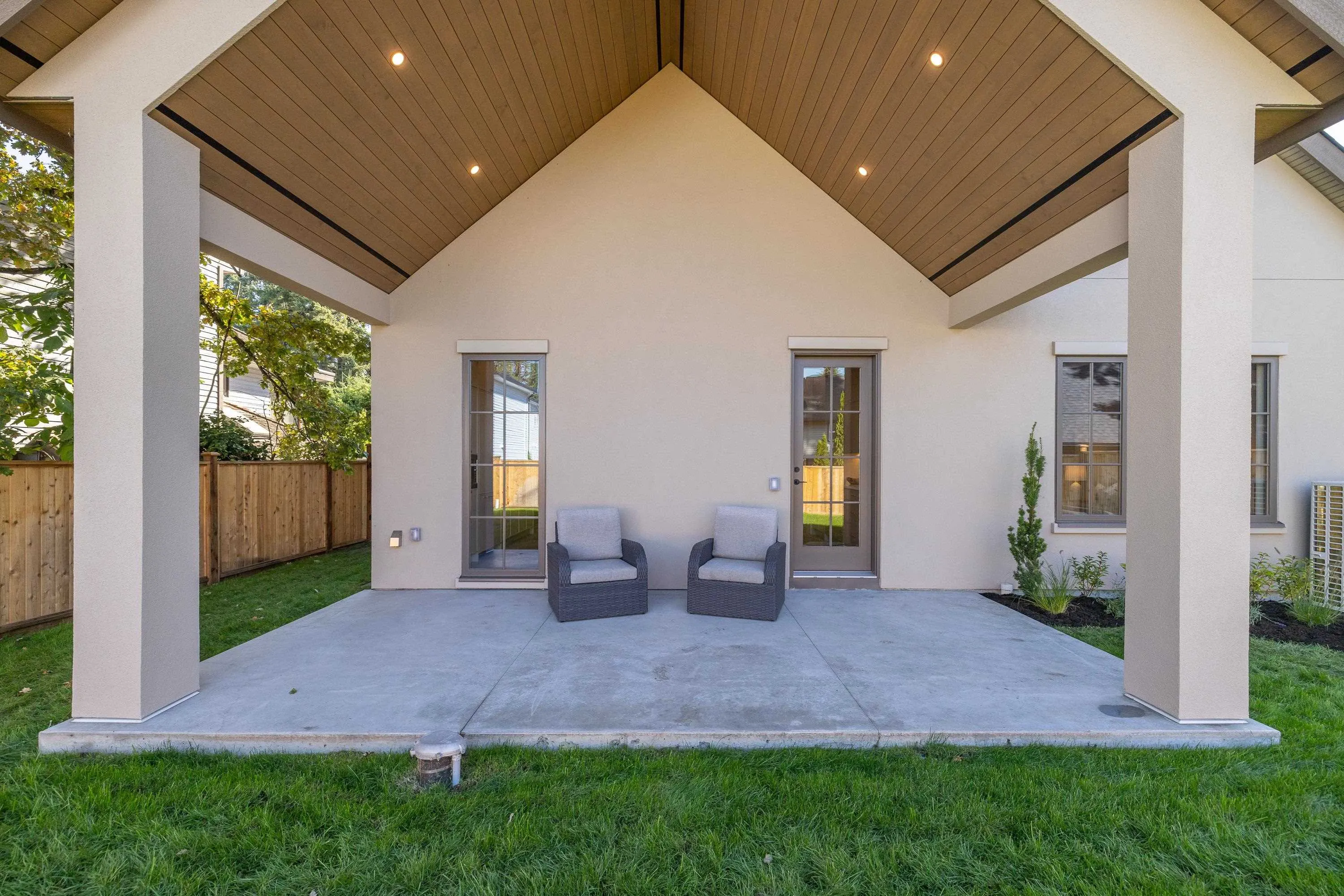 23787 40 Avenue #2