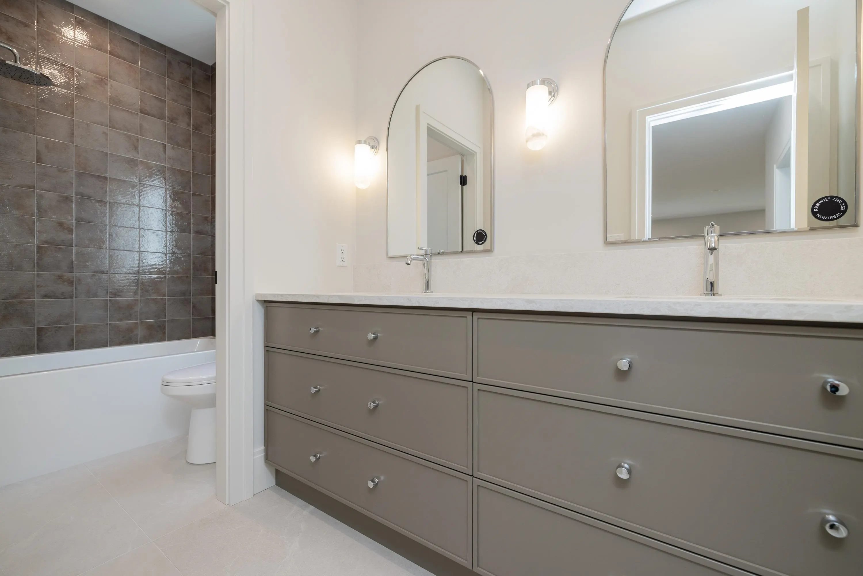 23787 40 Avenue #2