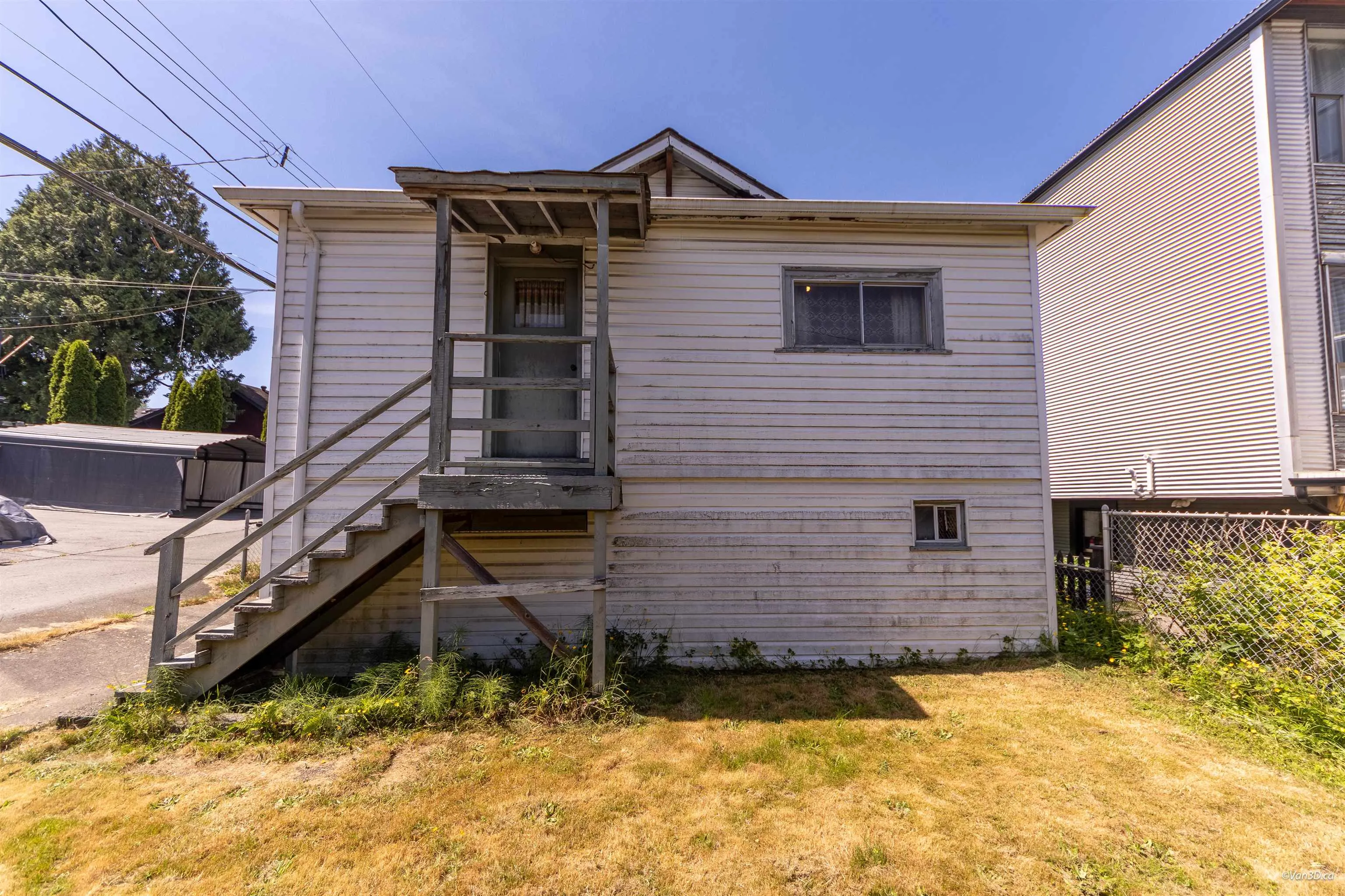 824 Semlin Drive