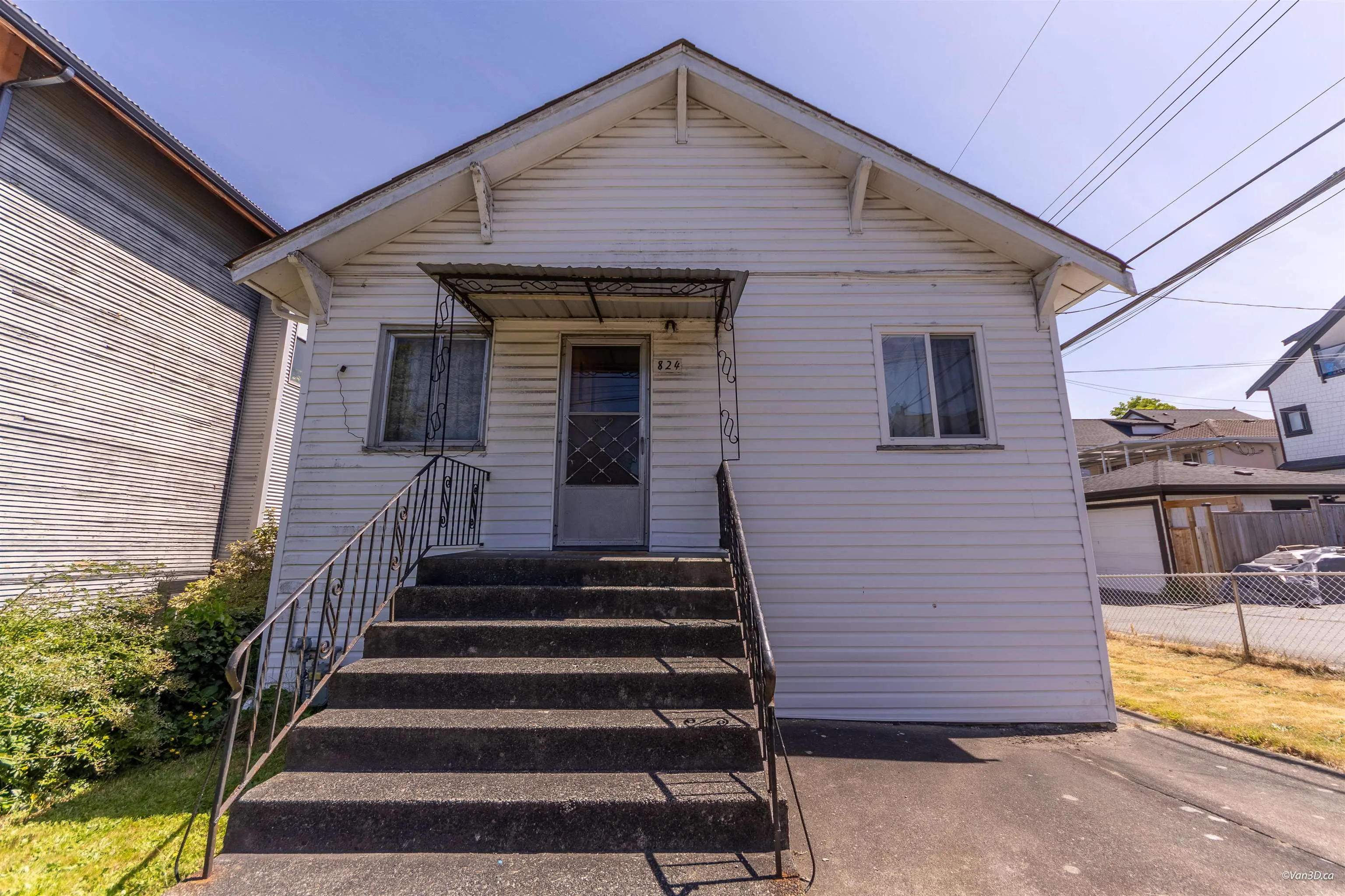 824 Semlin Drive