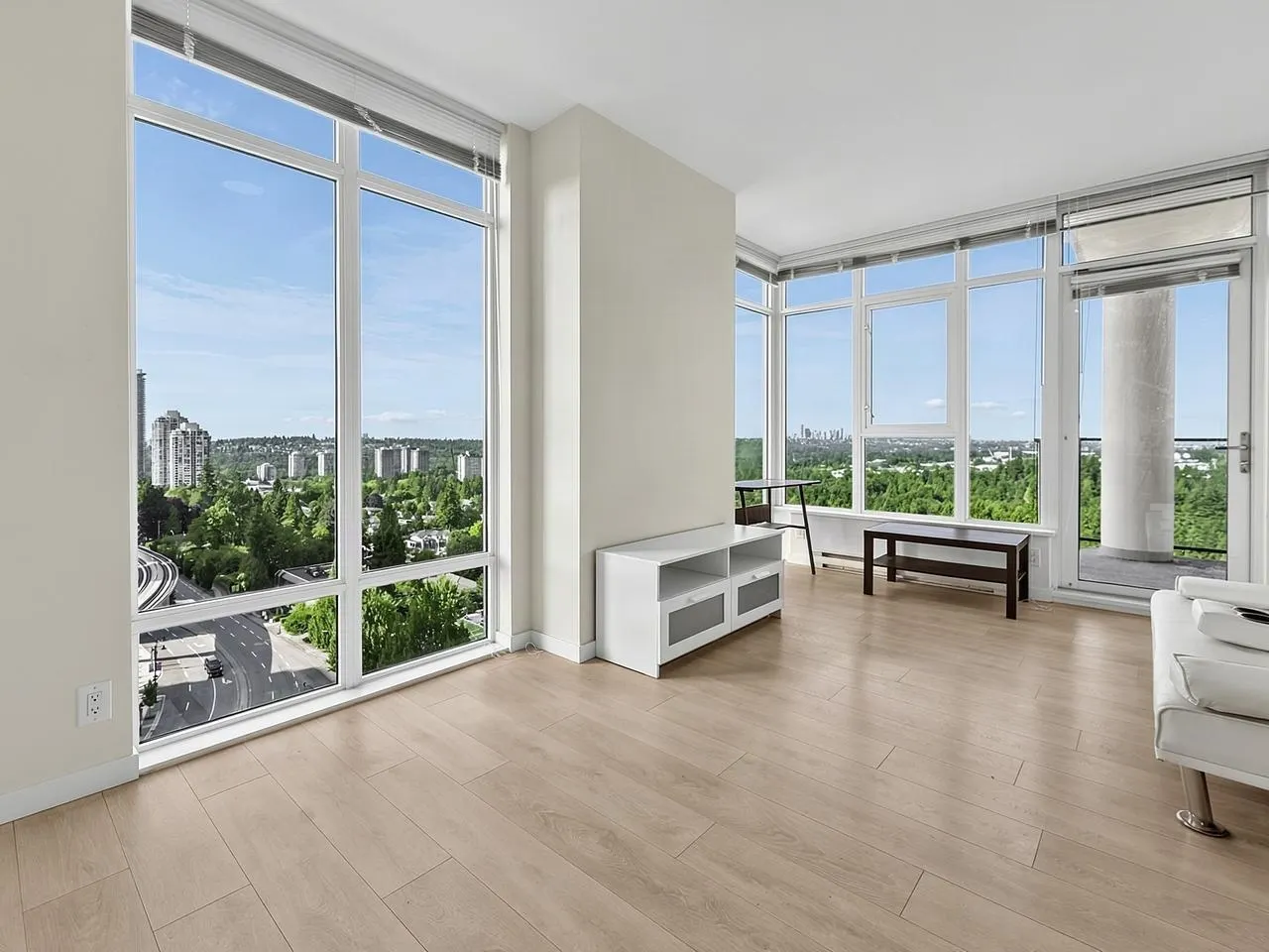 691 North Road #1202