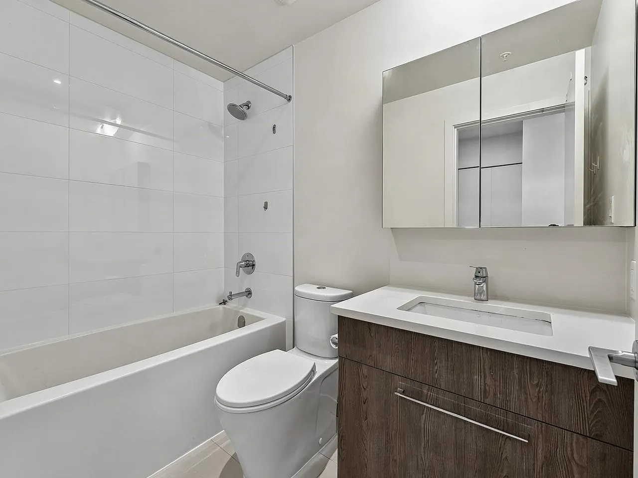691 North Road #1202