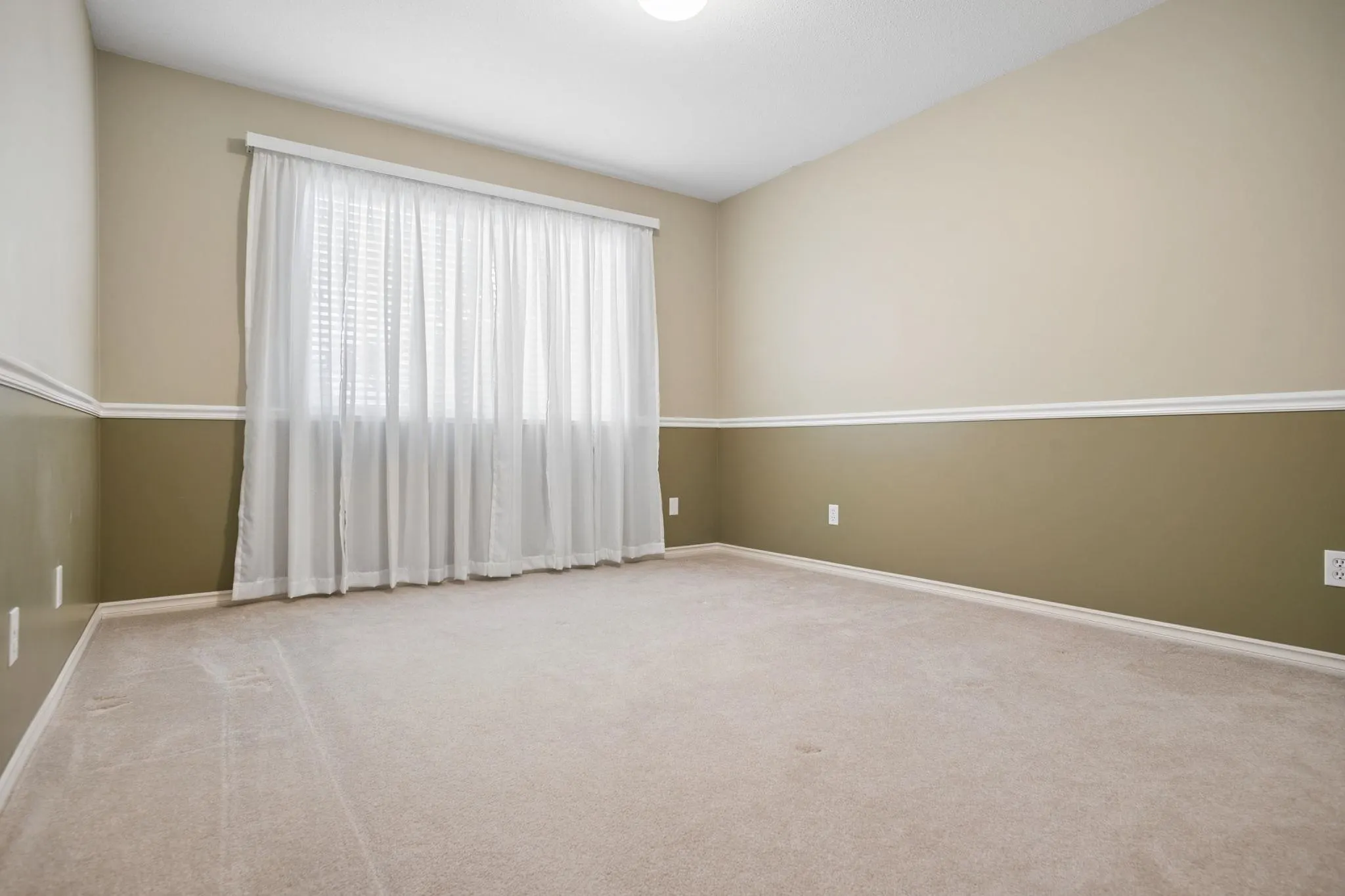 8567 164 Street #3