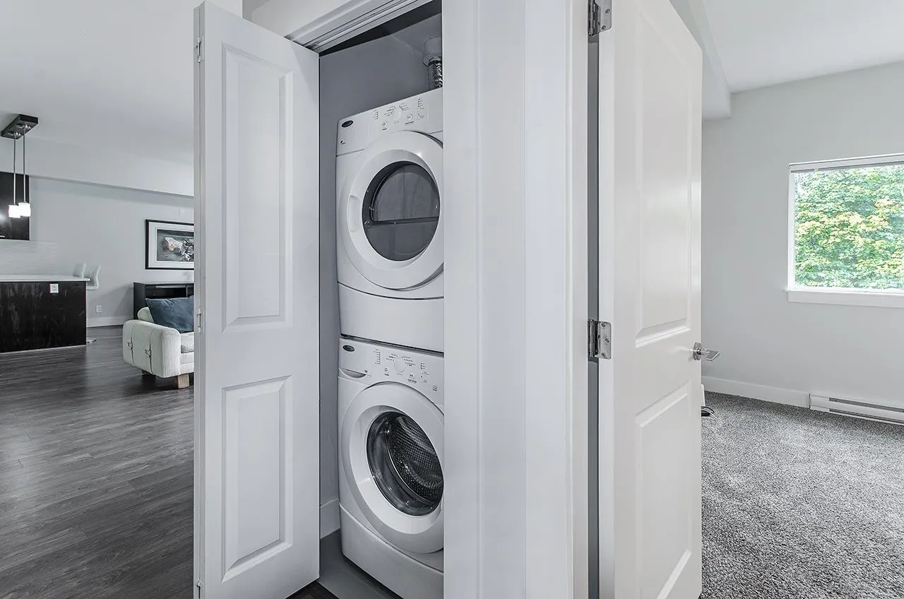 2362 Whyte Avenue #401