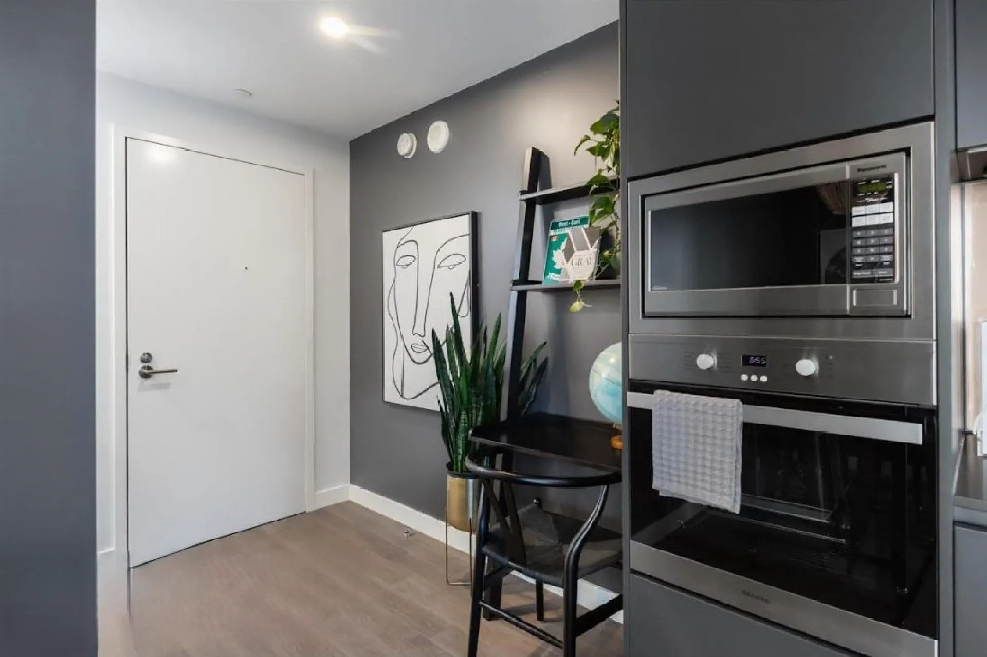 1480 Howe Street #1901