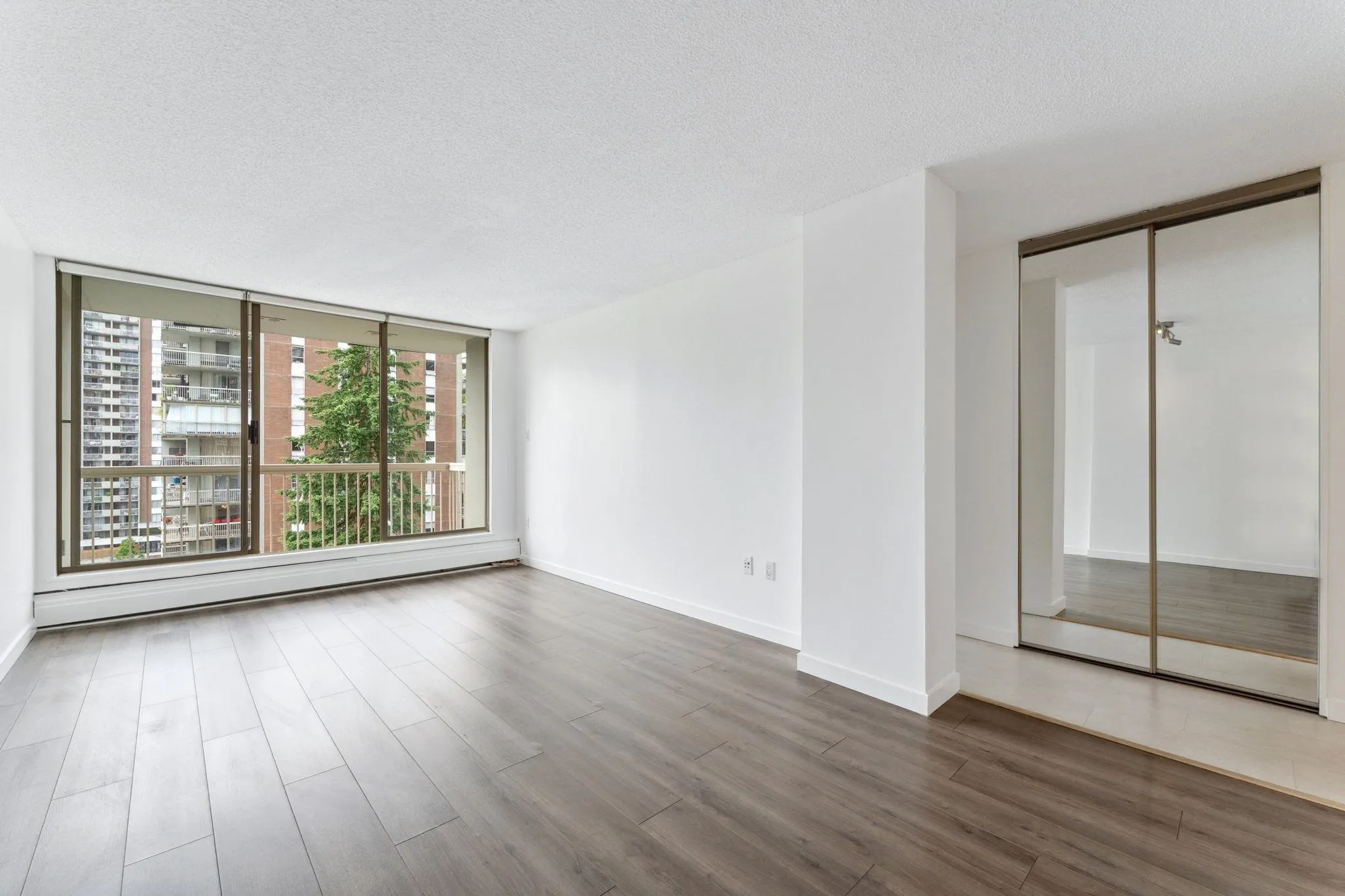 2008 Fullerton Avenue #802