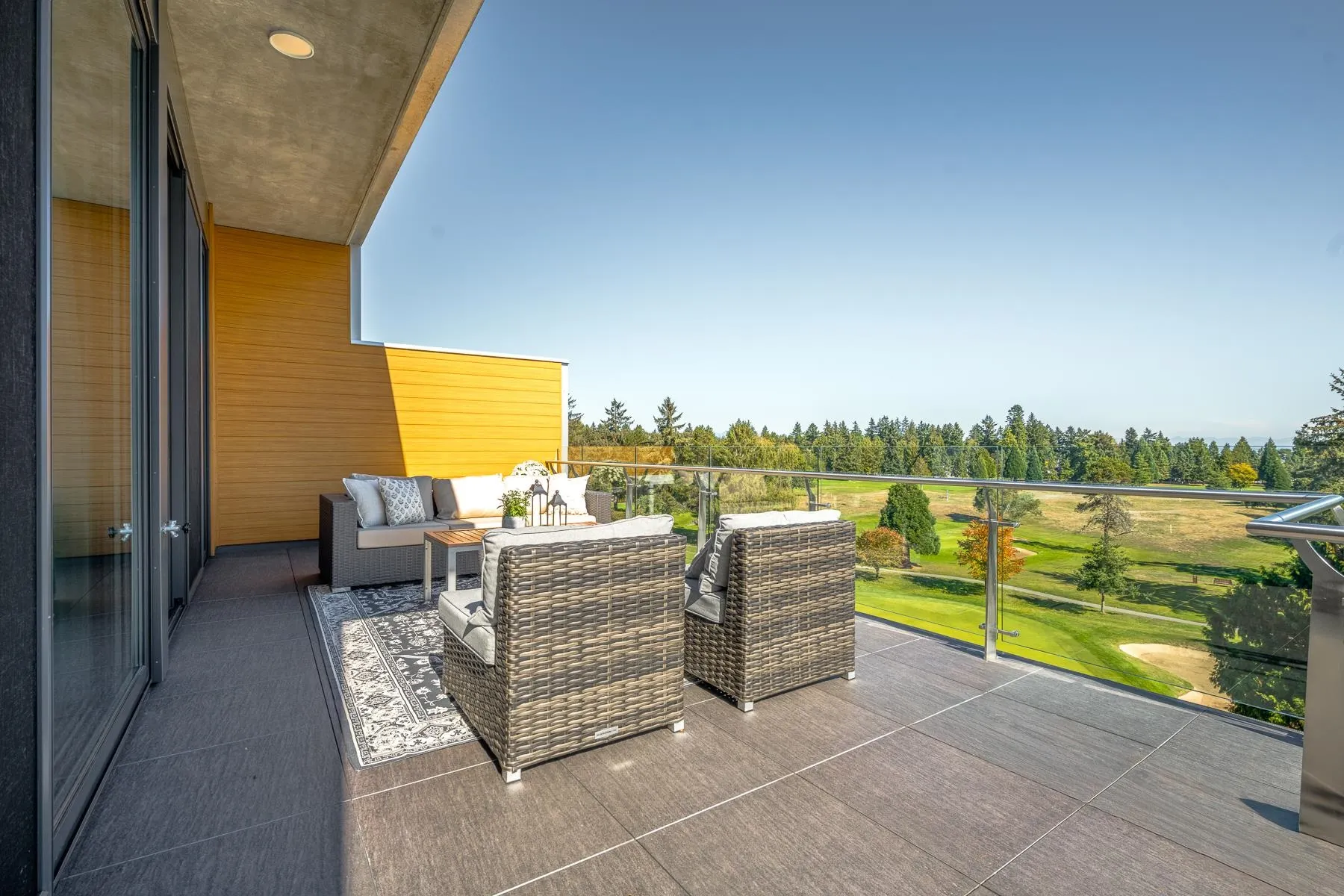 1212 Hunter Road #400