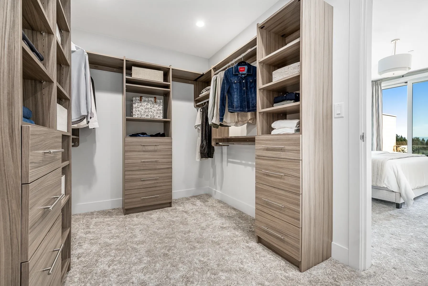1212 Hunter Road #400