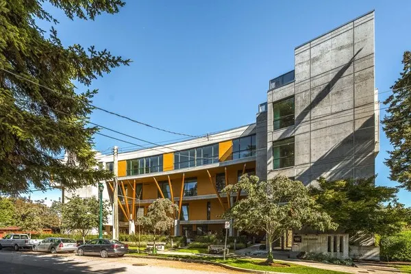 1212 Hunter Road #400