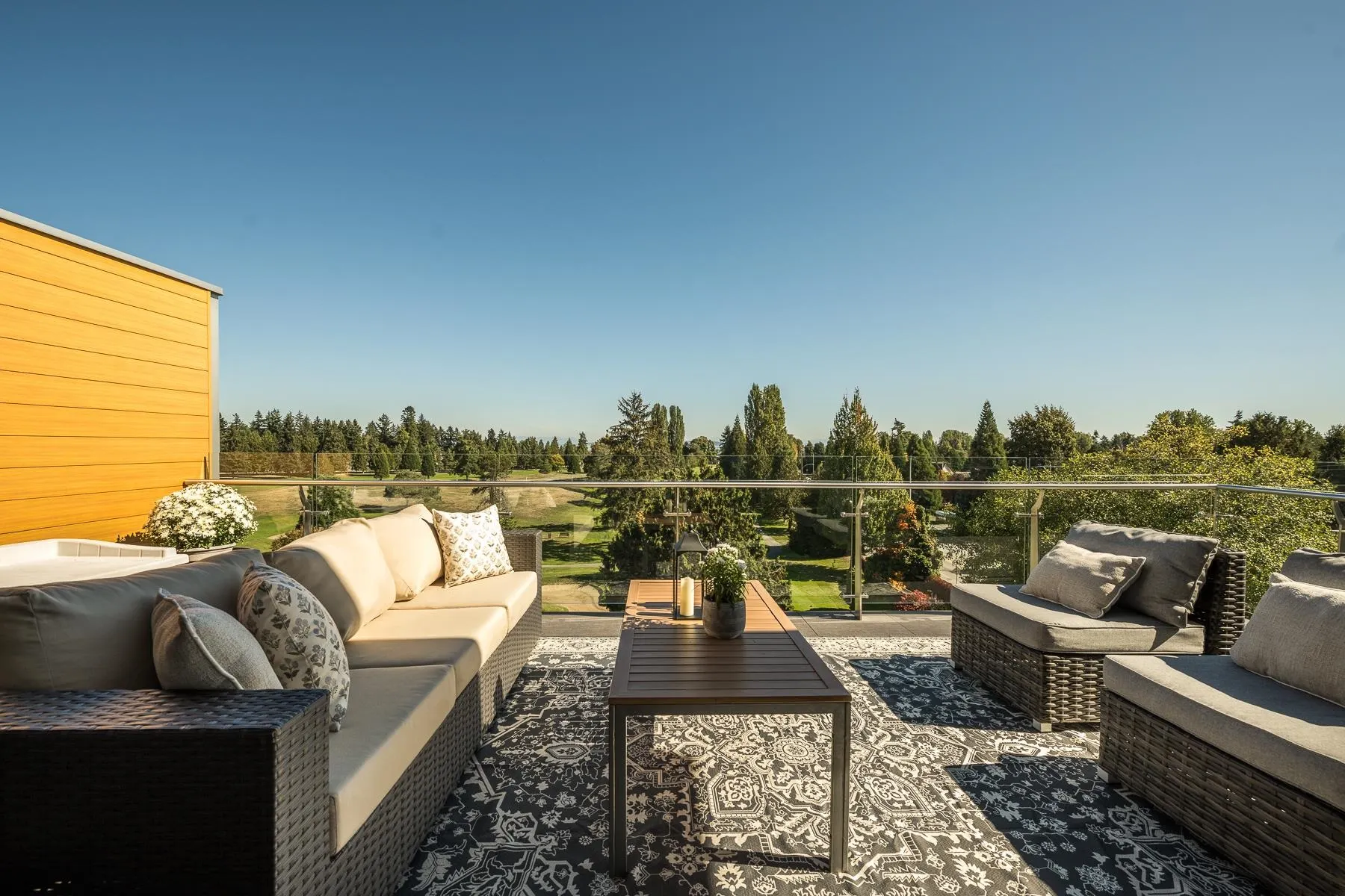 1212 Hunter Road #400