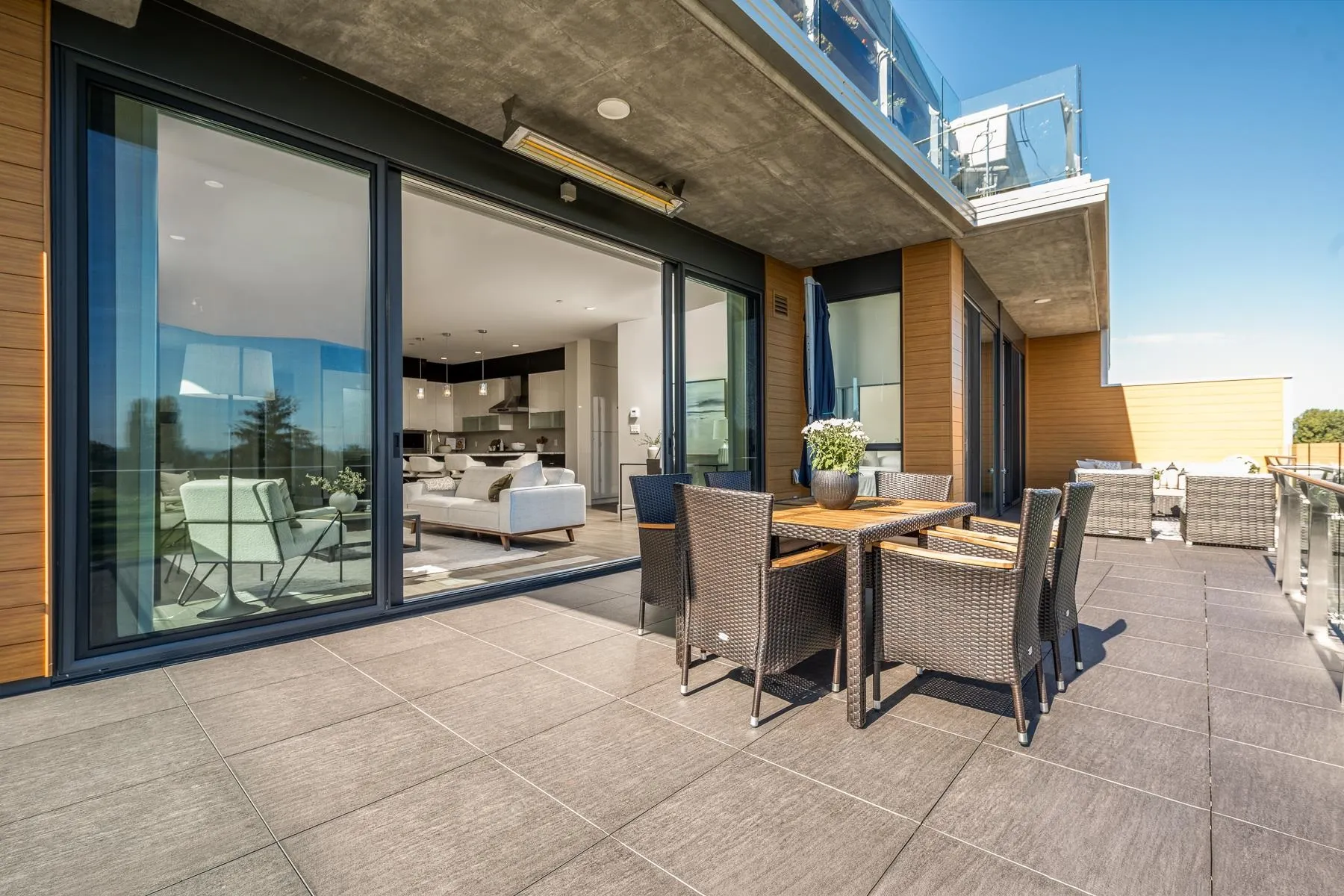 1212 Hunter Road #400