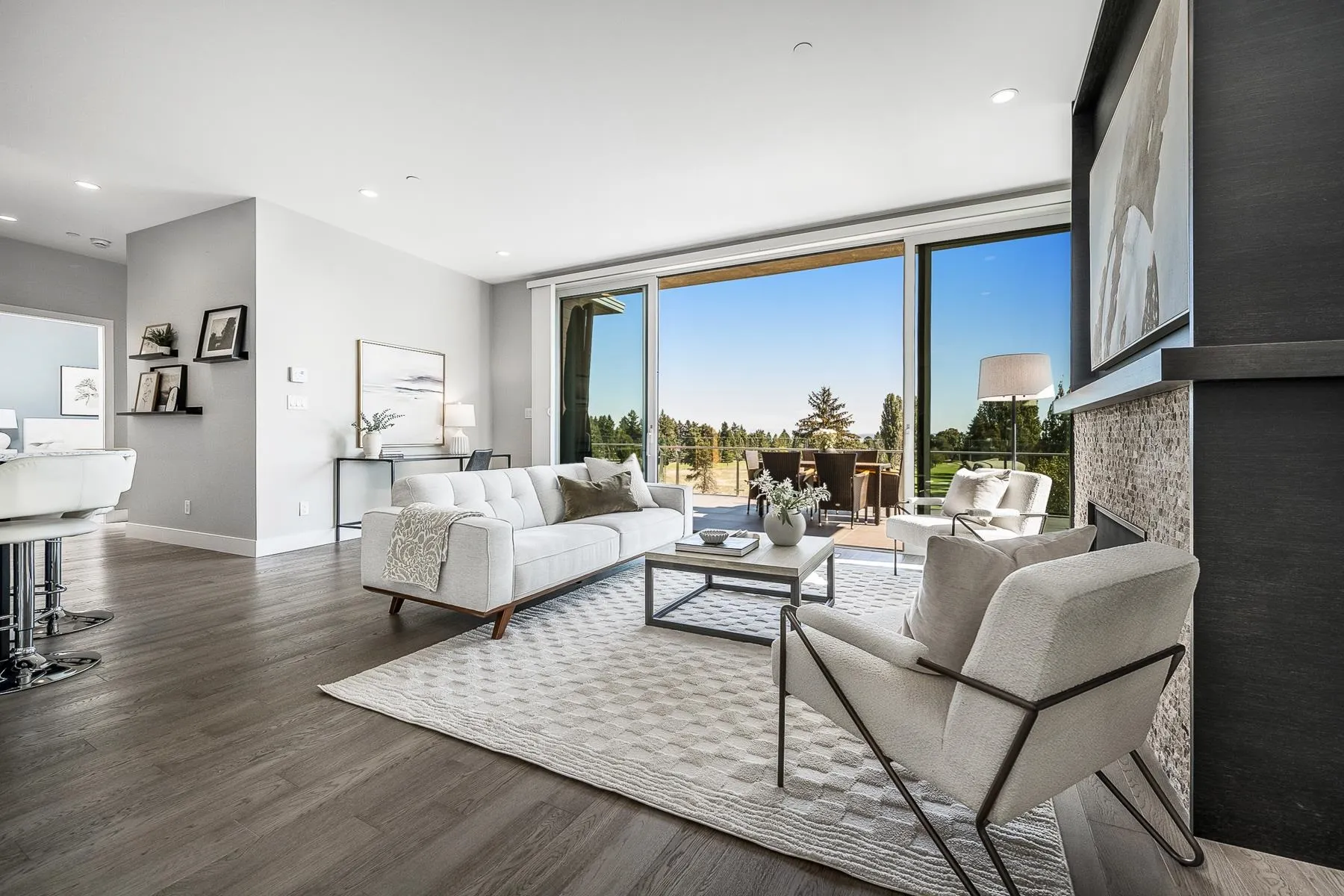 1212 Hunter Road #400