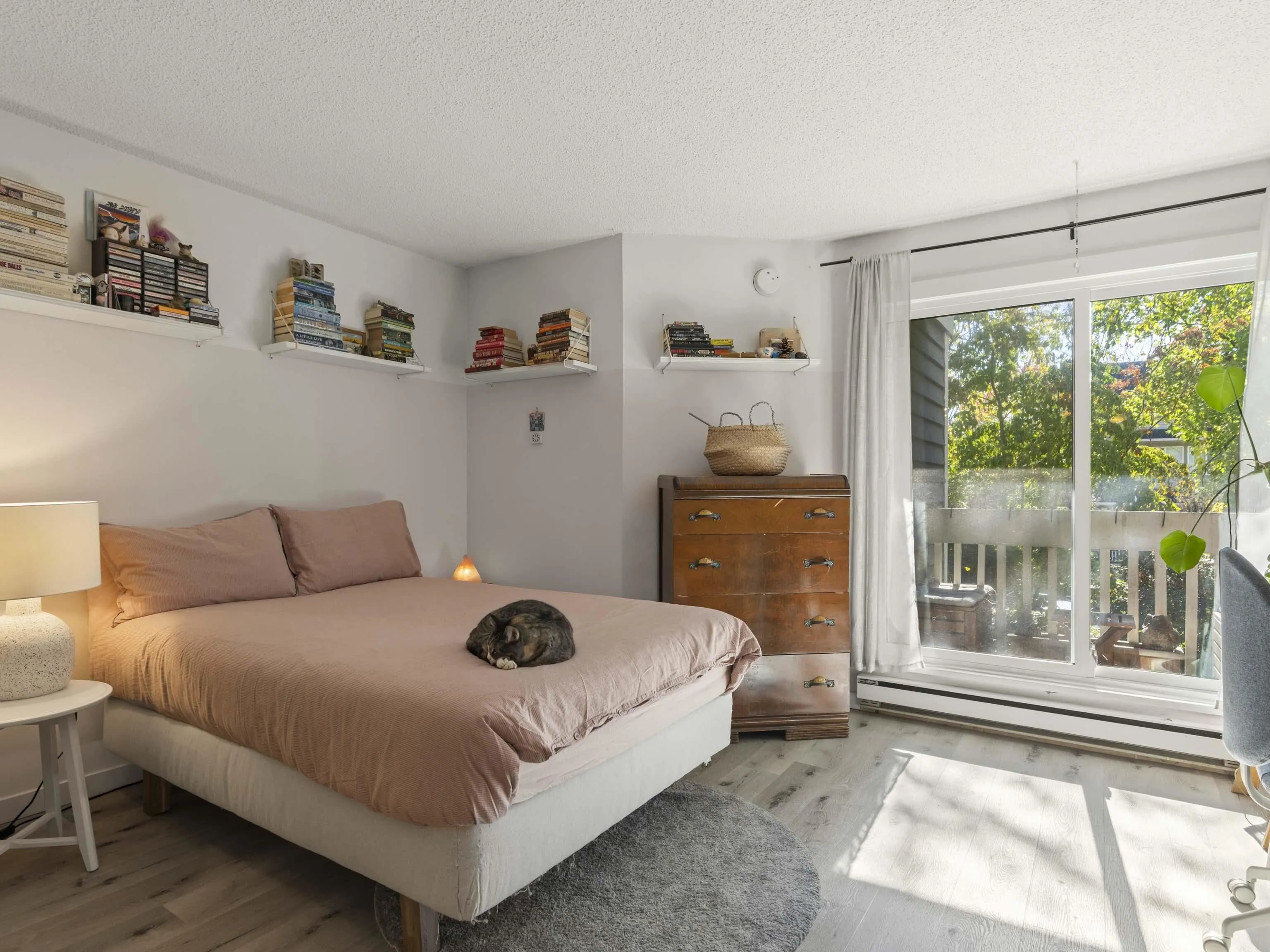 1545 E 2nd Avenue #216