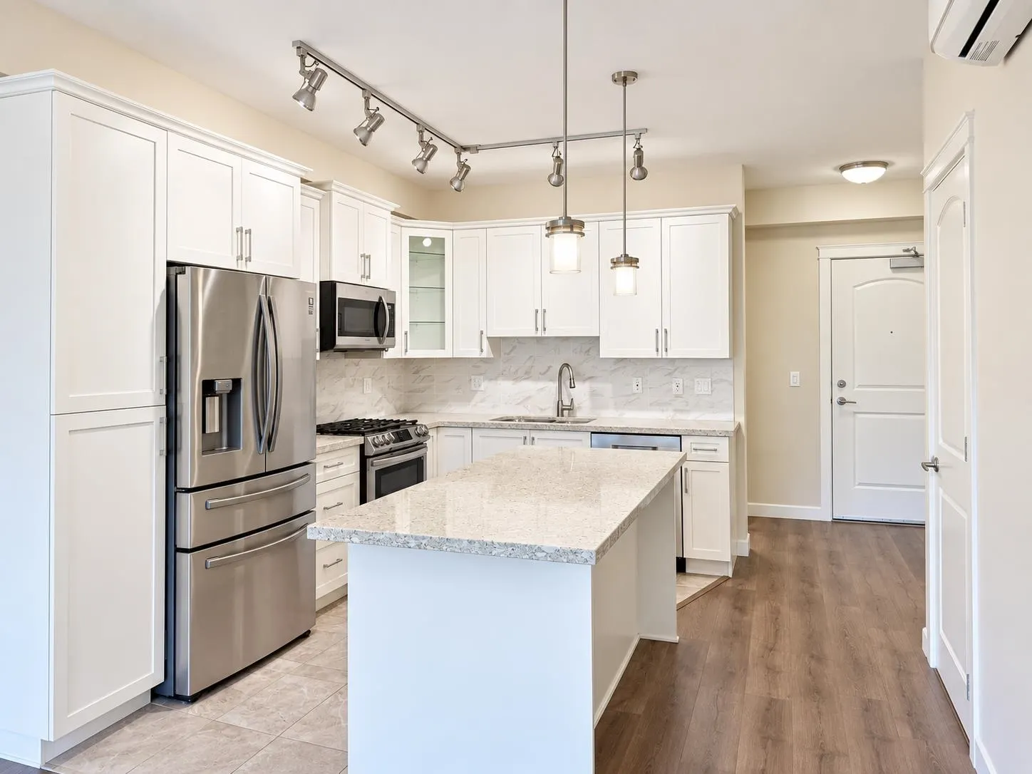 8561 203a Street #405