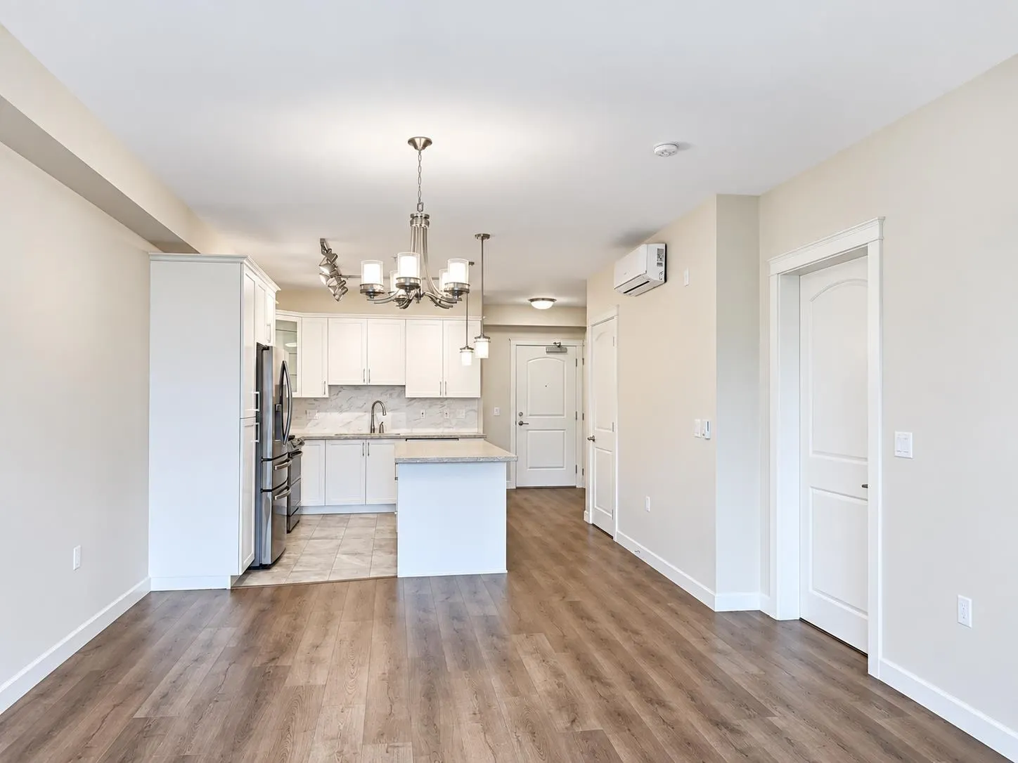 8561 203a Street #405
