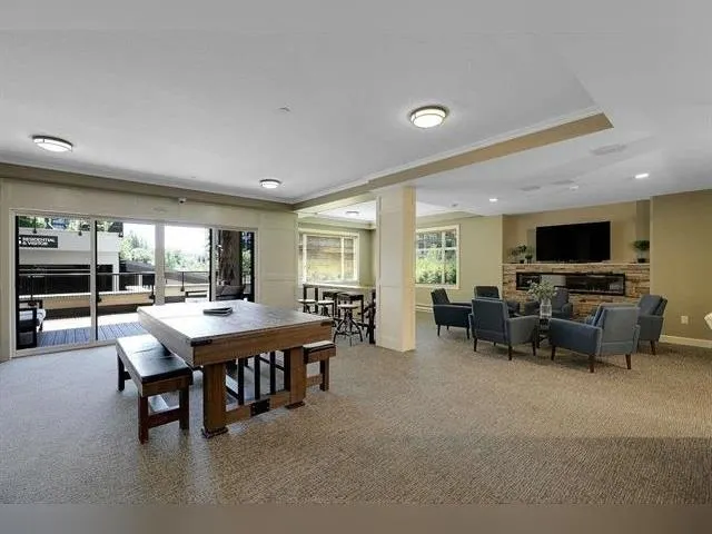 8561 203a Street #405