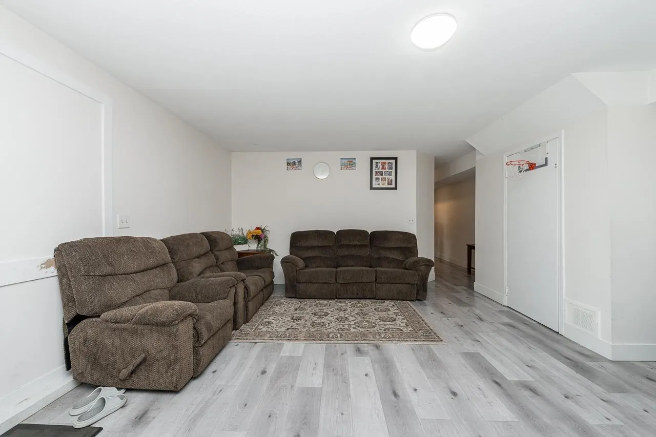31000 Sidoni Avenue