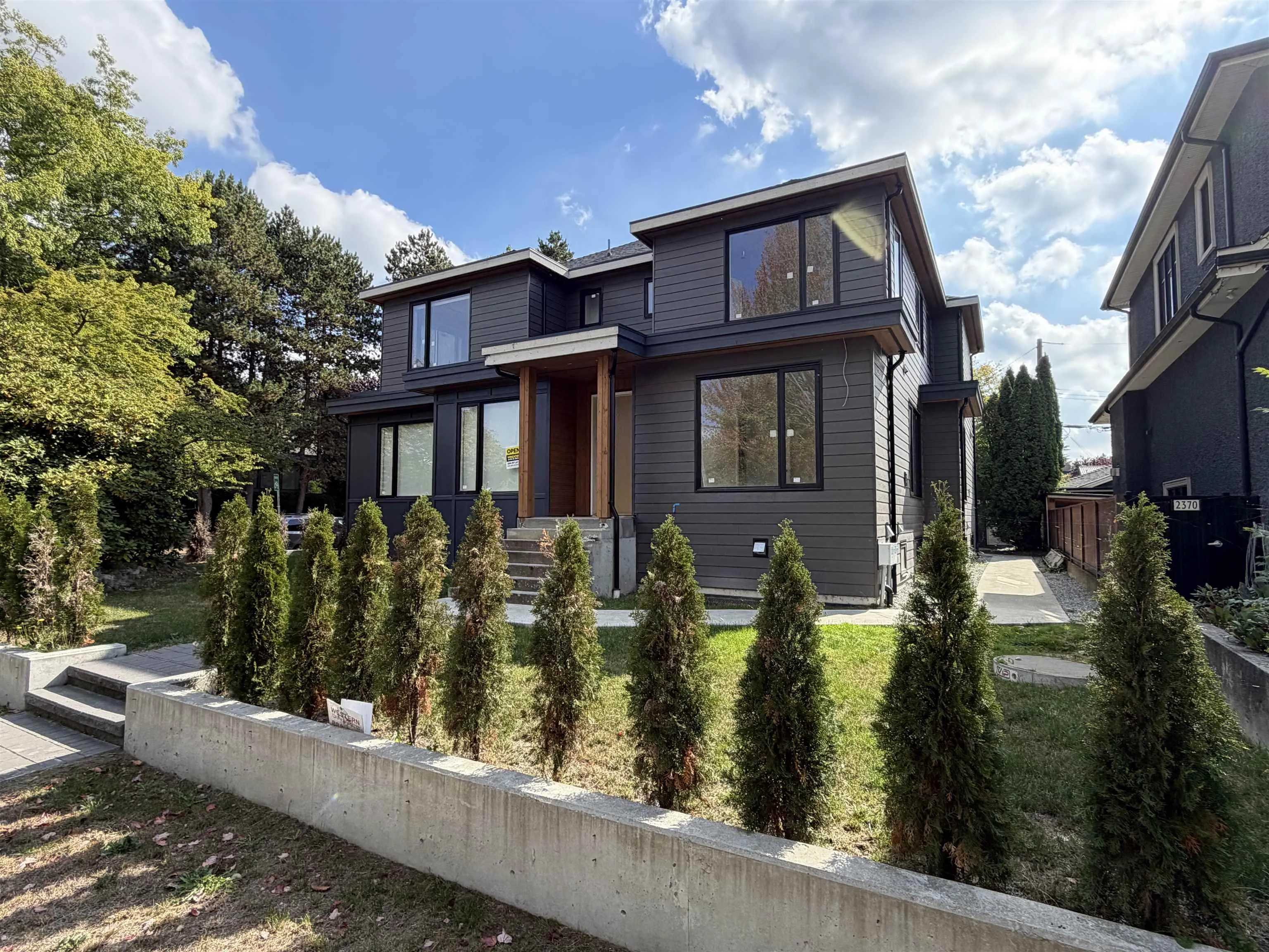 4121 Valley Drive