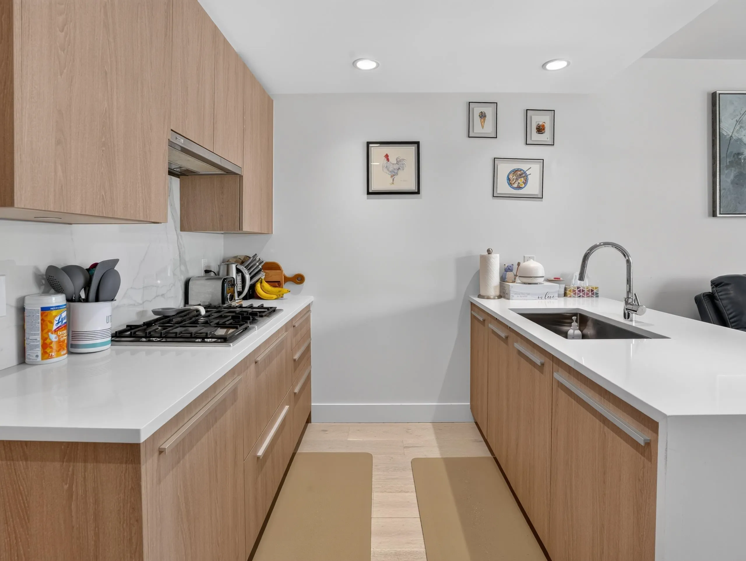 1210 E 27th Street #902