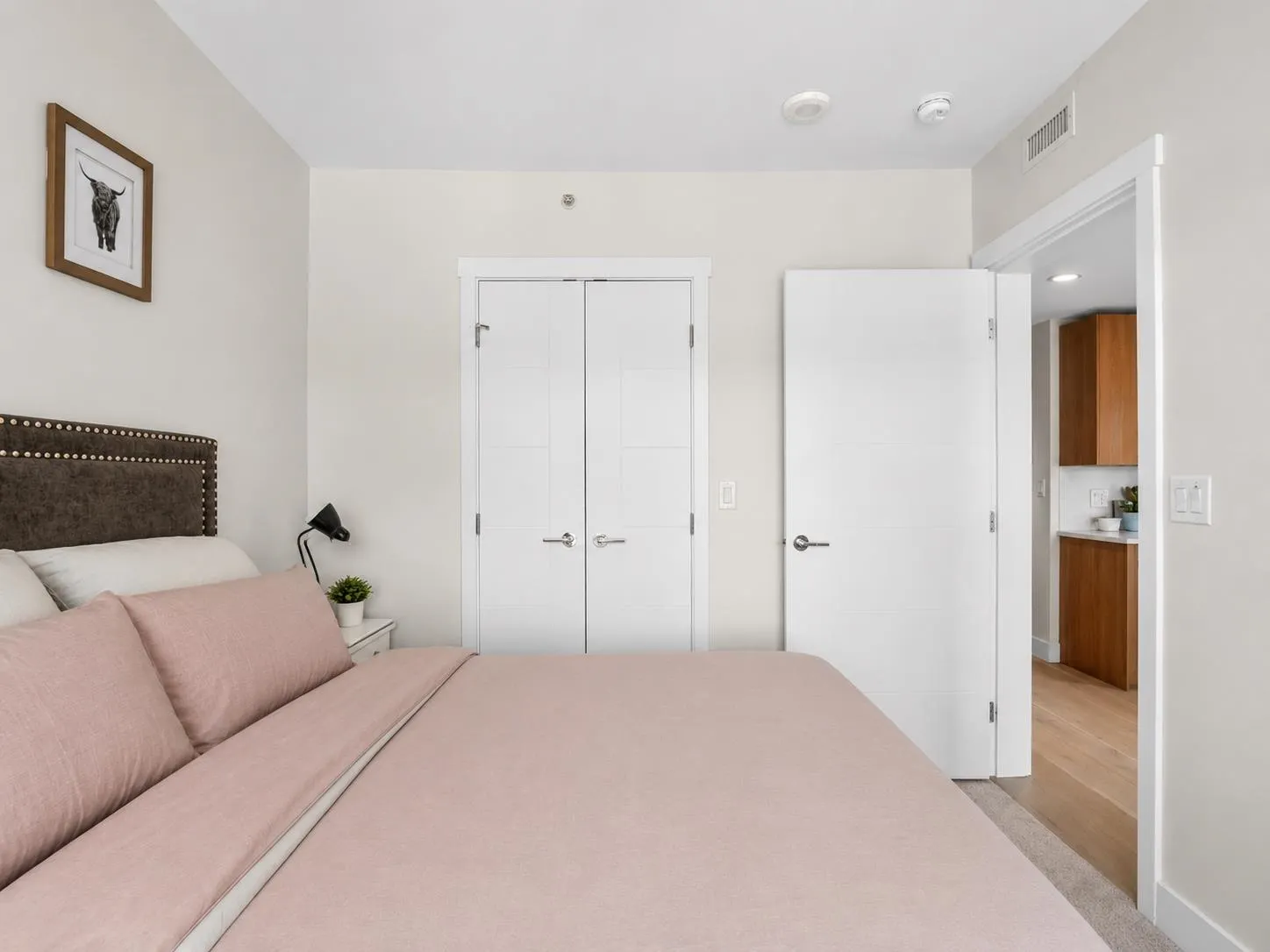 1210 E 27th Street #902