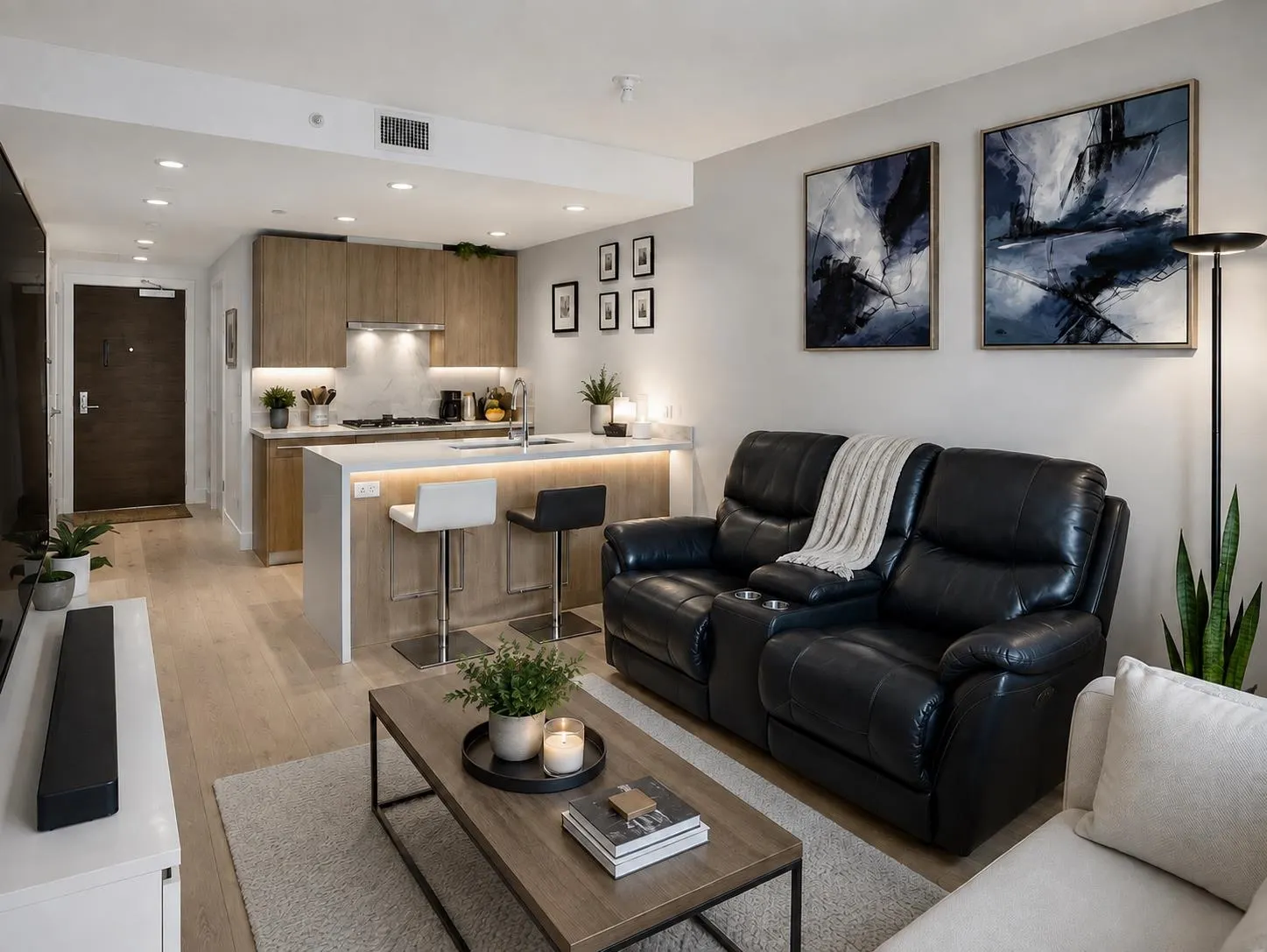 1210 E 27th Street #902