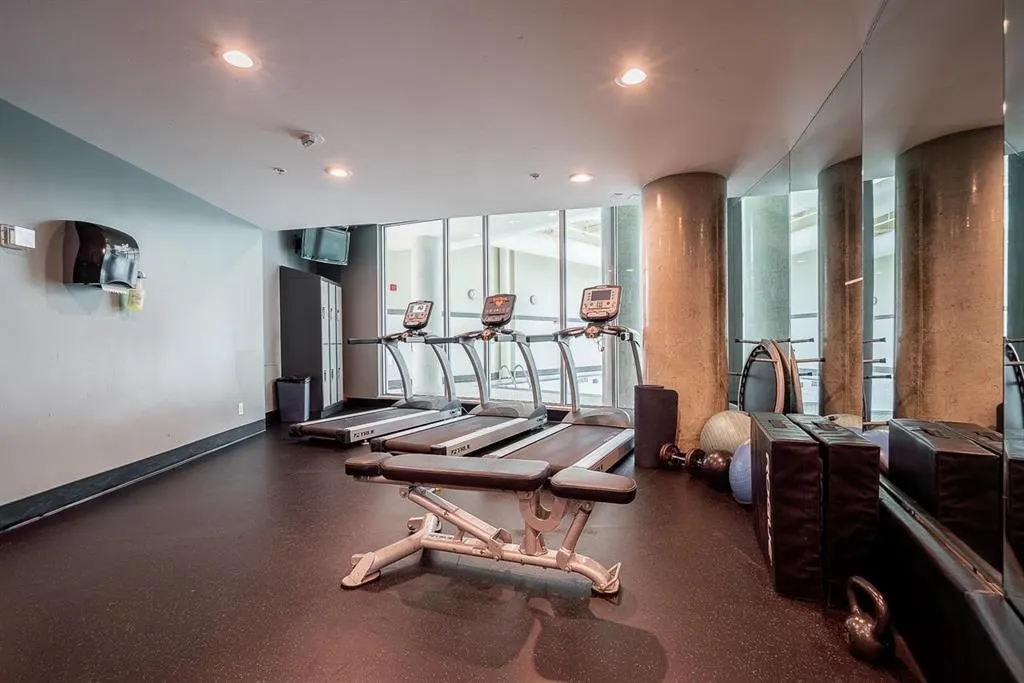 58 Keefer Place #1203