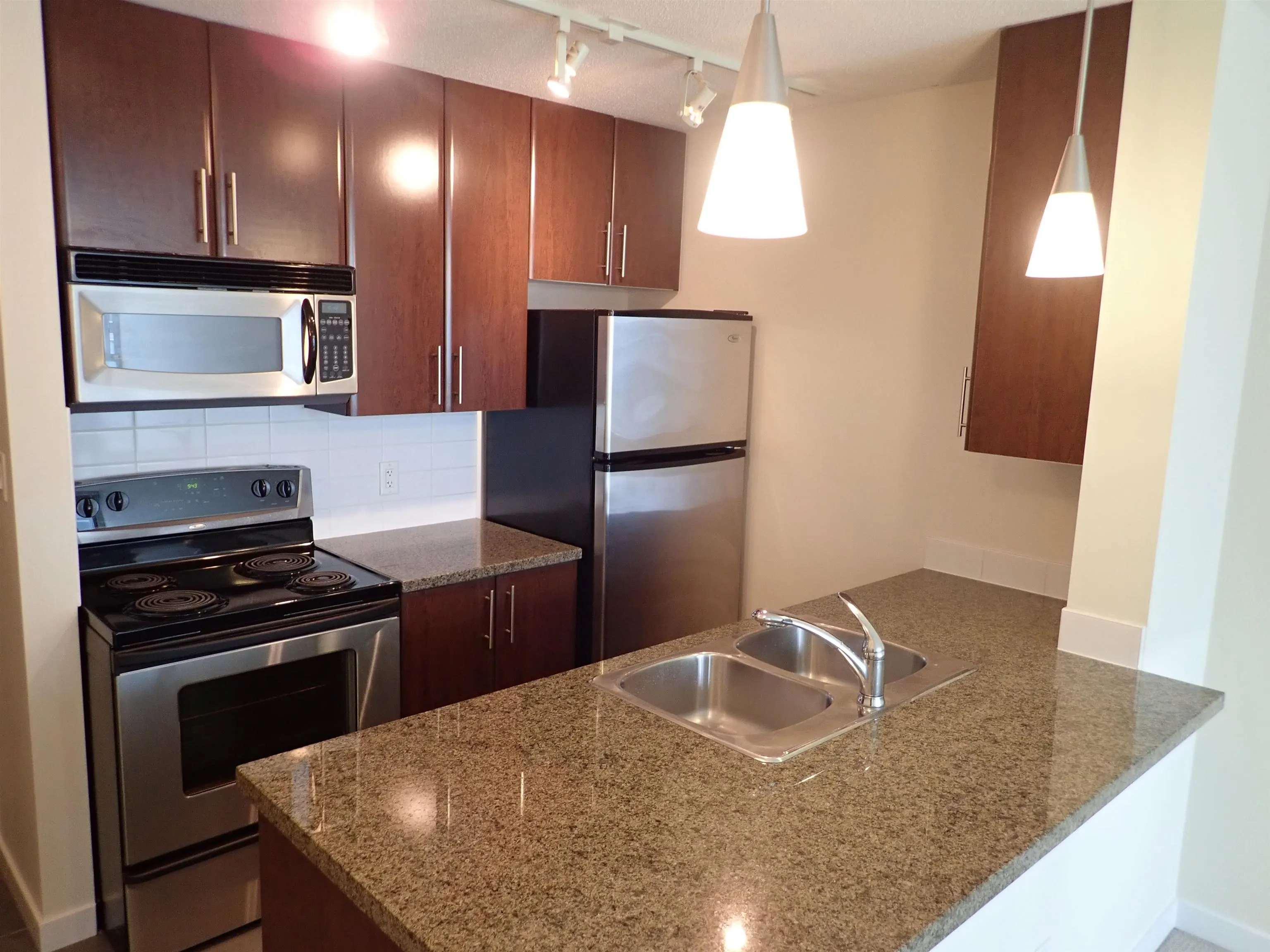 58 Keefer Place #1203
