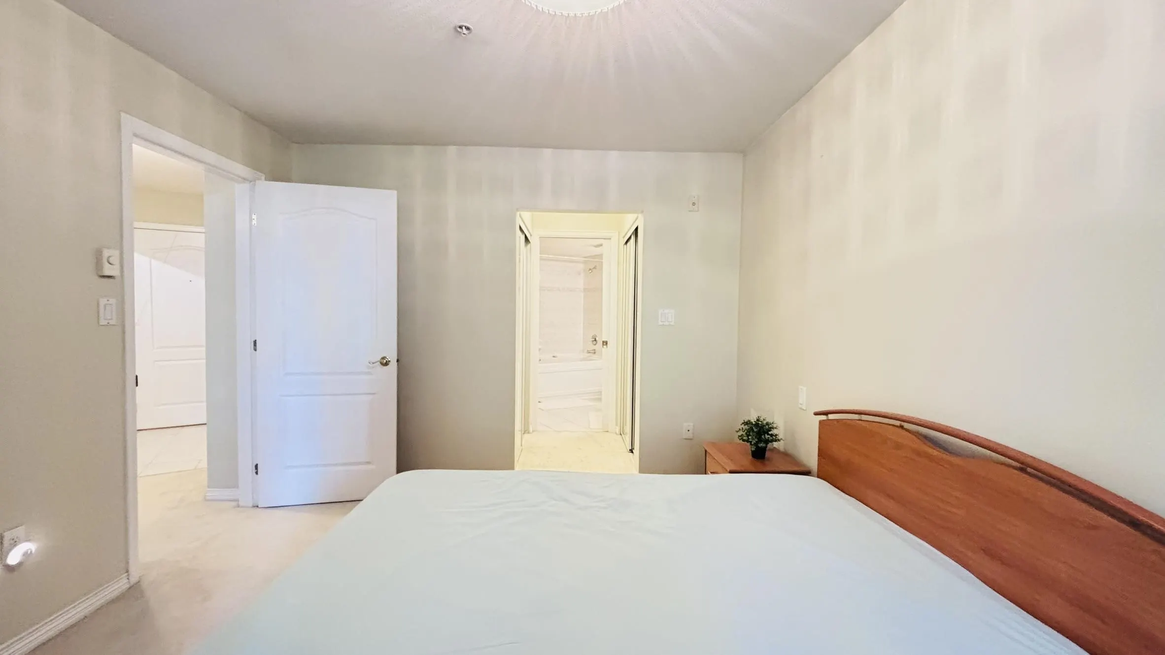 5863 Hampton Place #305
