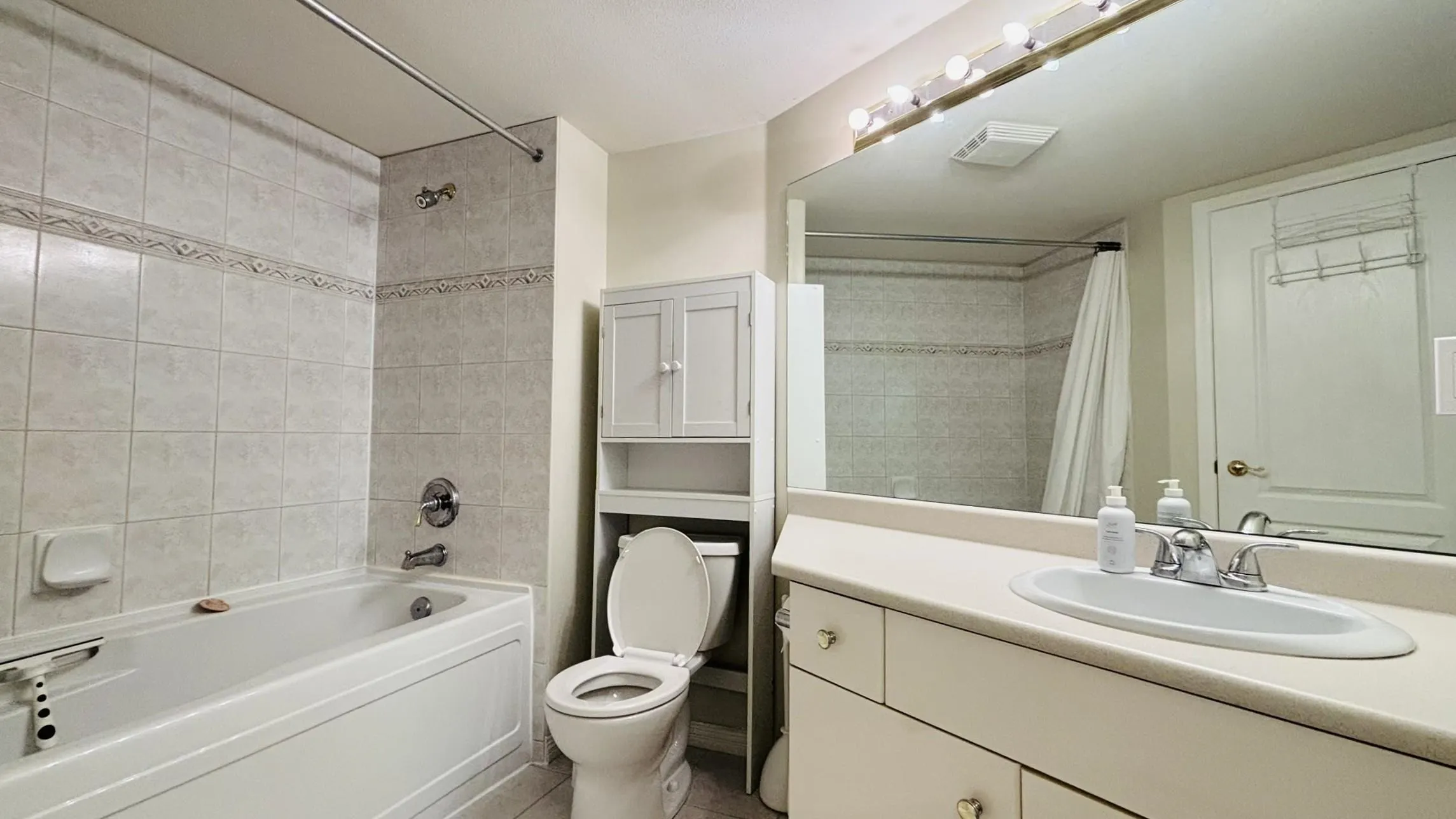 5863 Hampton Place #305