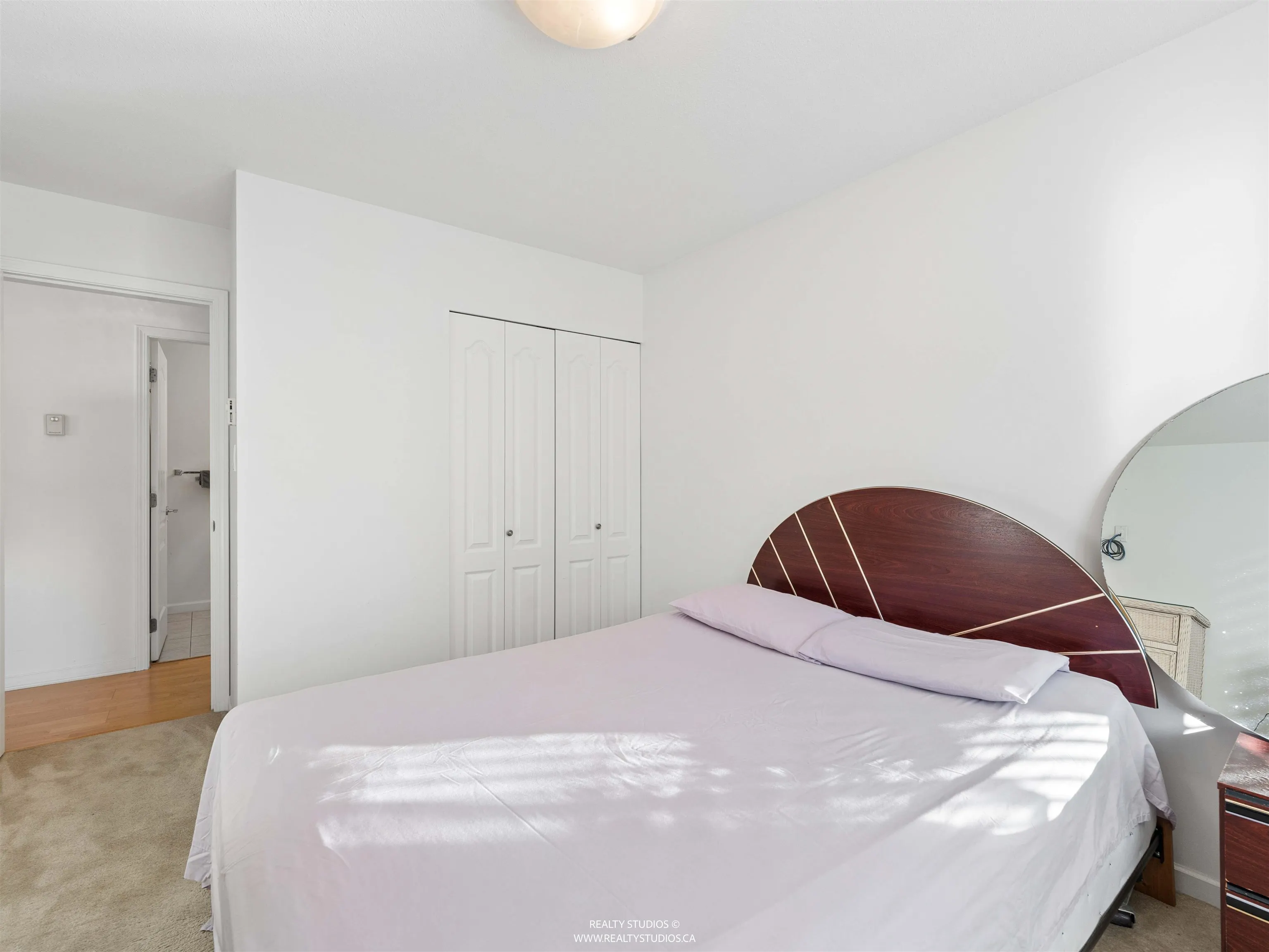 3183 Esmond Avenue #504