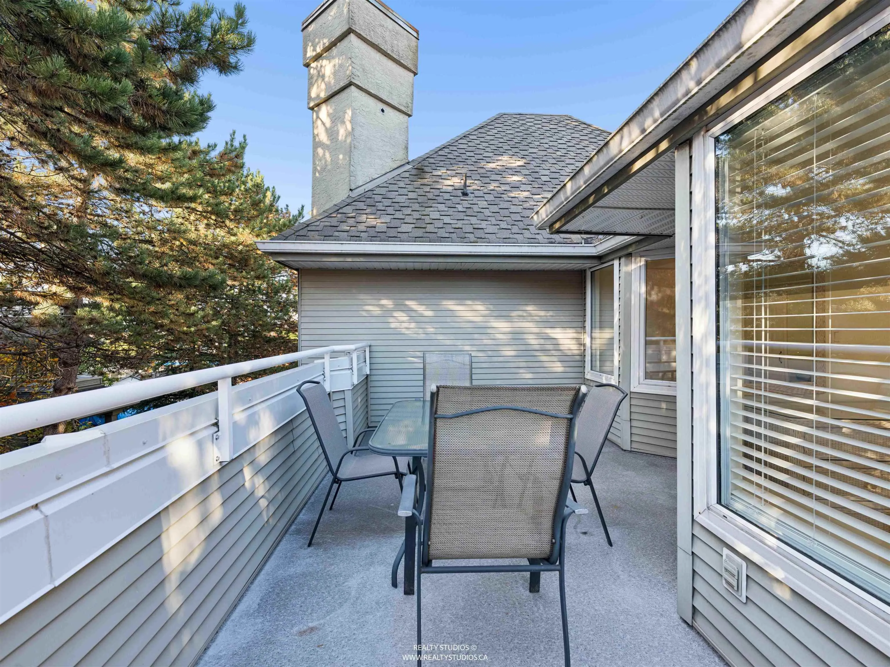 3183 Esmond Avenue #504