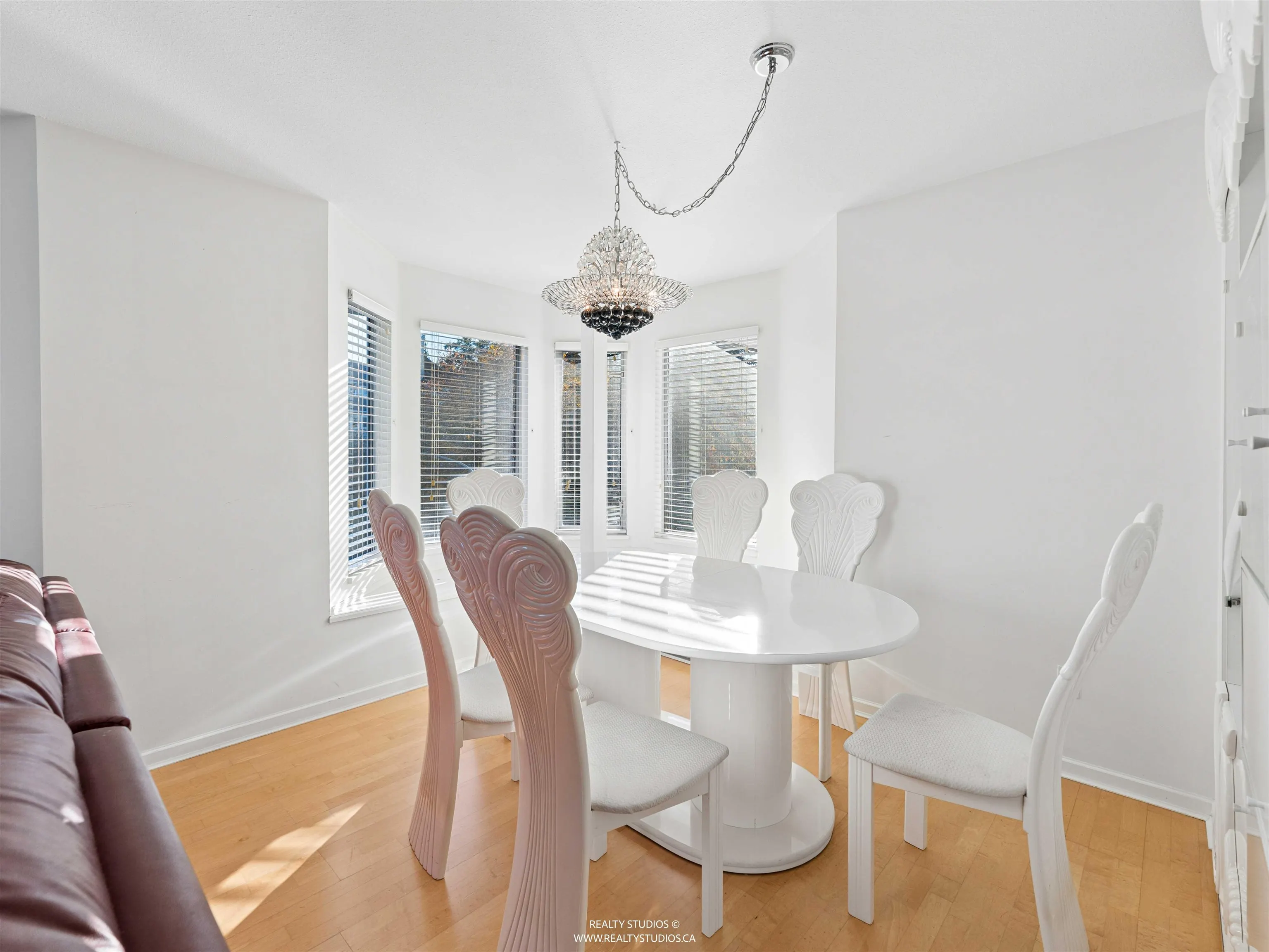 3183 Esmond Avenue #504