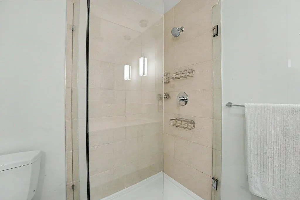 1708 King George Boulevard #8