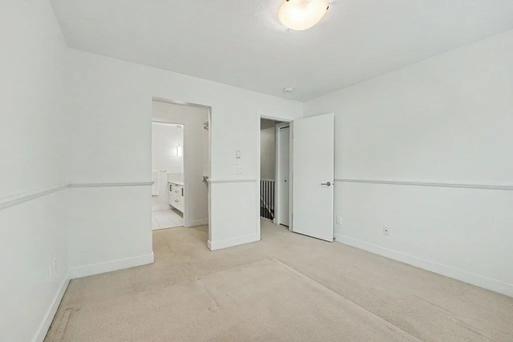 1708 King George Boulevard #8