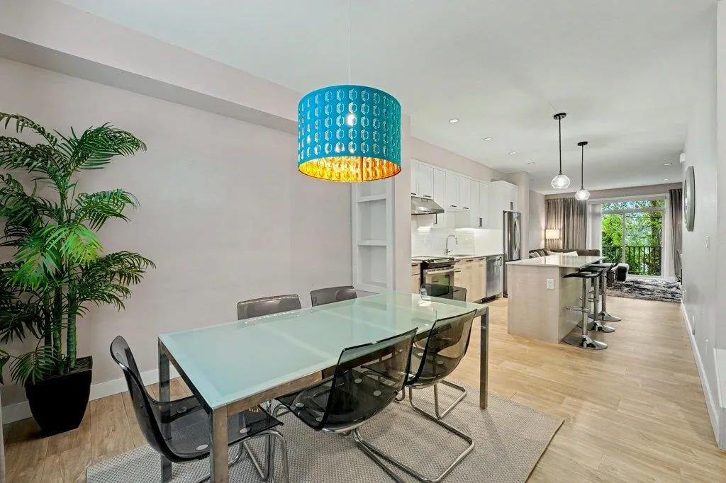 1708 King George Boulevard #8