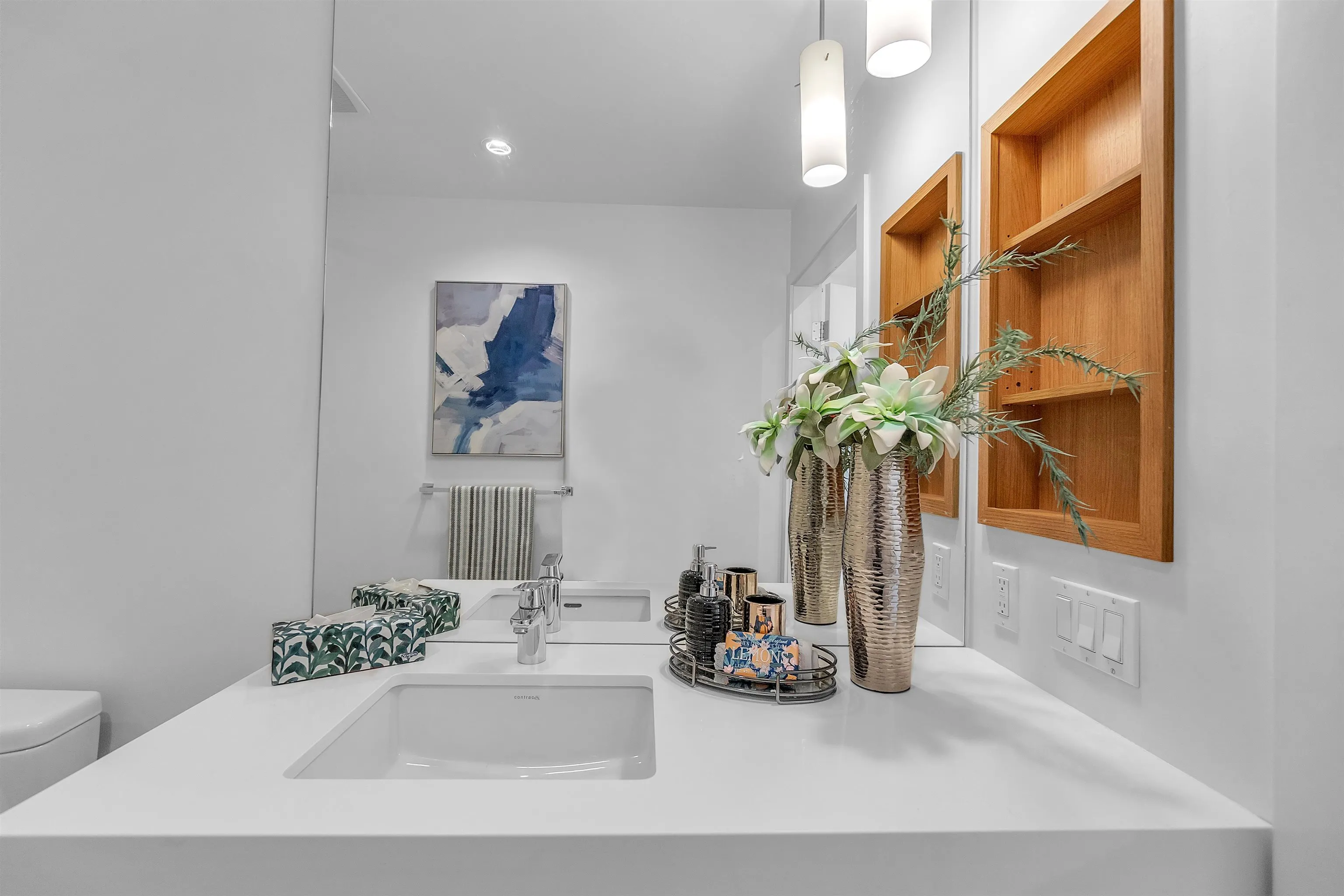 608 Como Lake Avenue #107