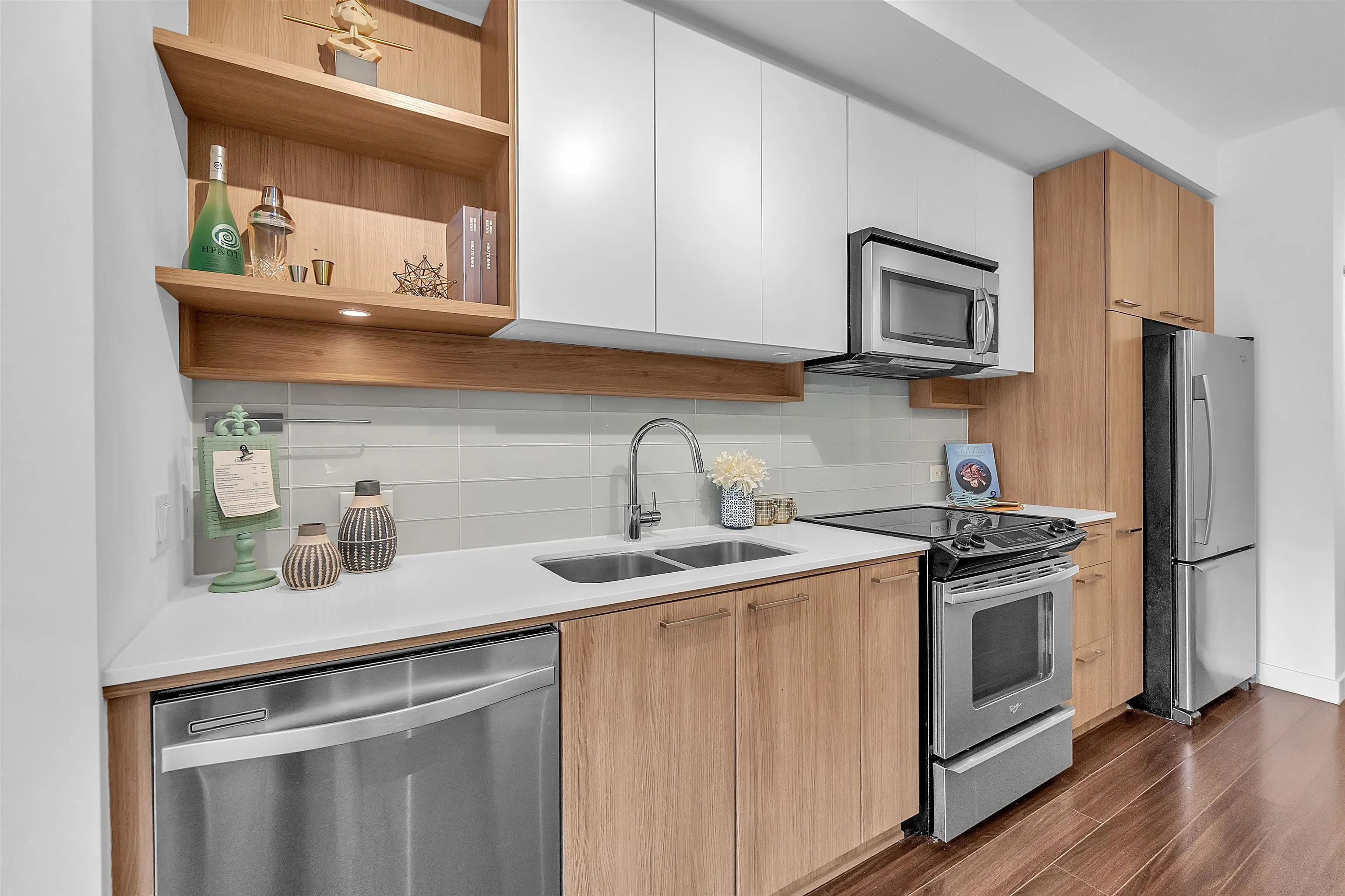 608 Como Lake Avenue #107